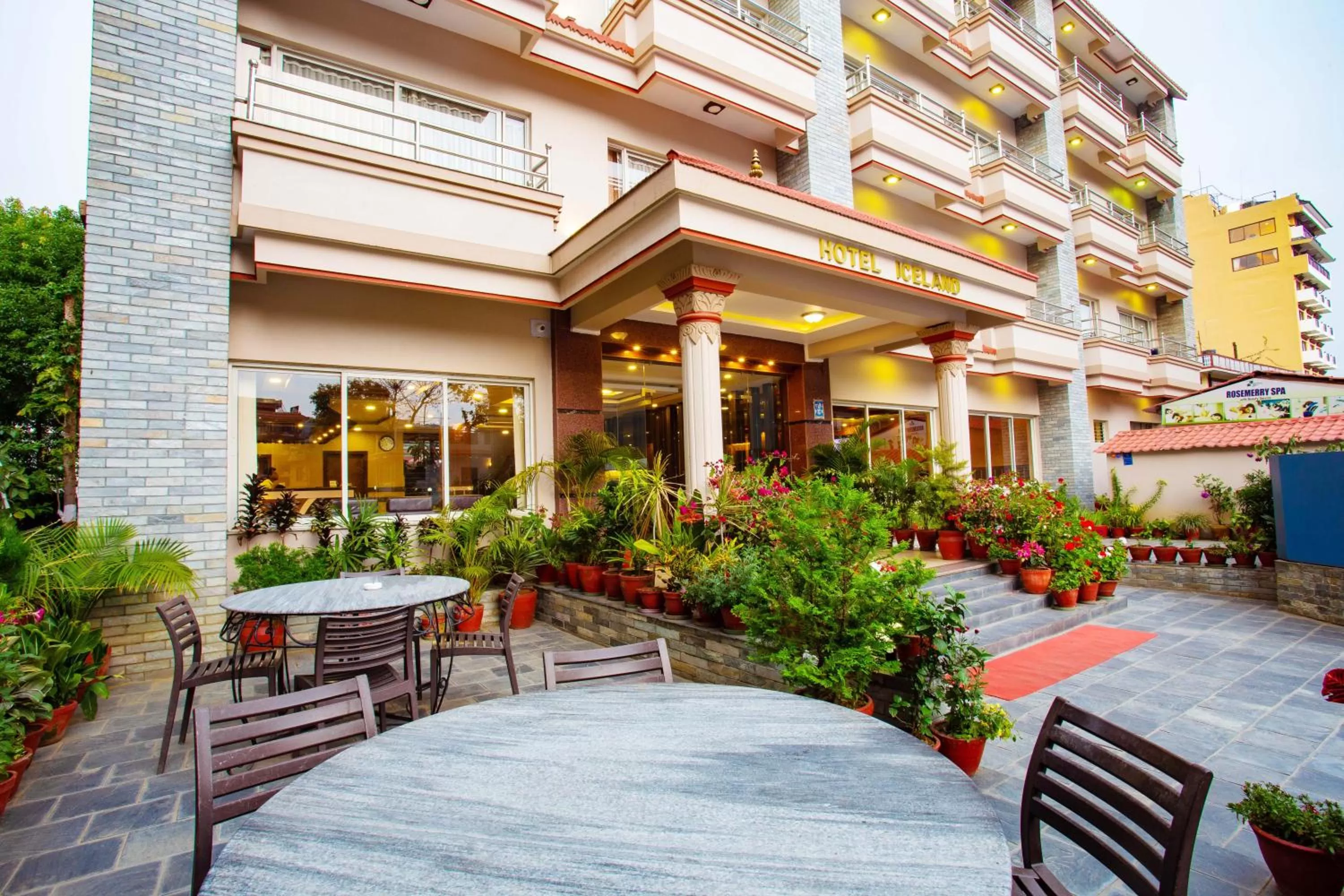 Garden in Hotel Iceland