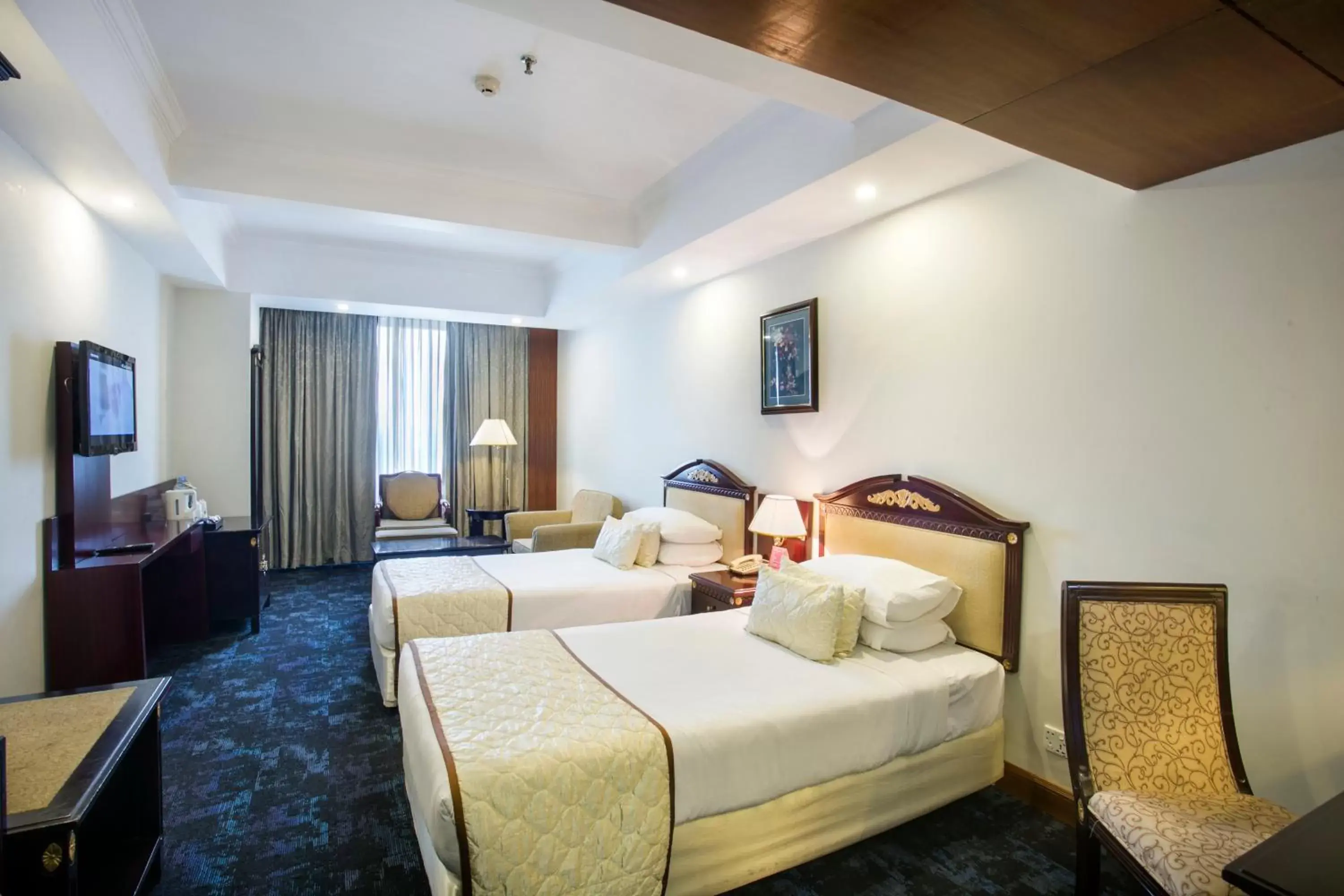 Deluxe Twin Room in Hotel Sarina Deluxe Twin Room in Hotel Sarina