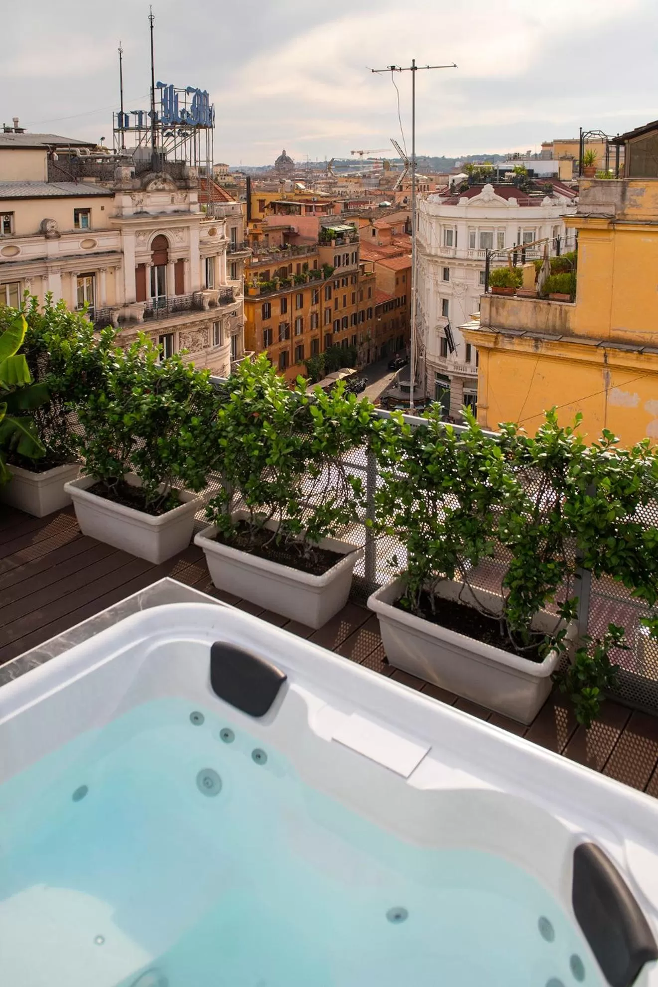 Day in Hotel 87 eighty-seven - Maison d'Art Collection