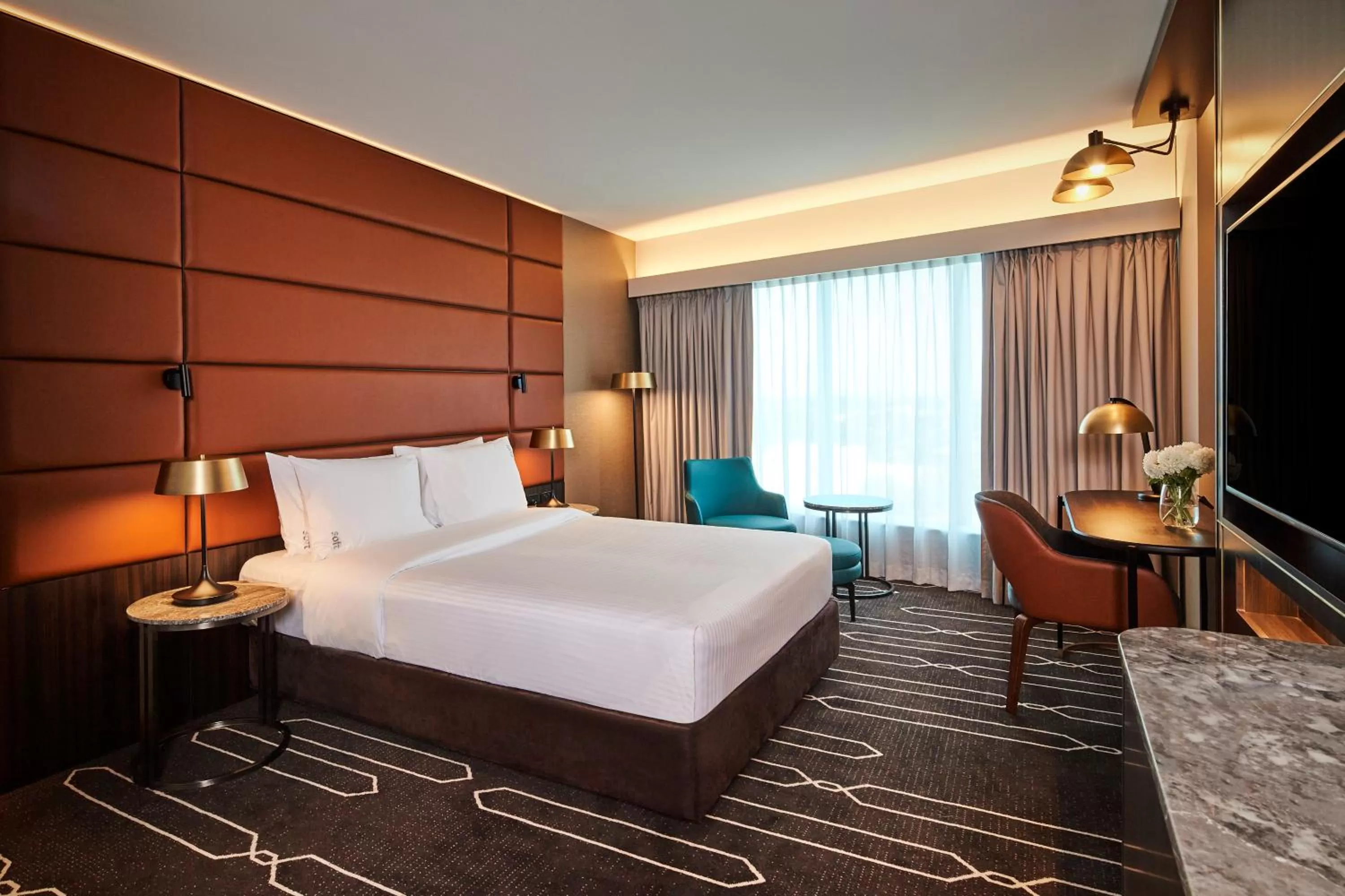 Photo of the whole room, Bed in Crowne Plaza Sydney Airport by IHG