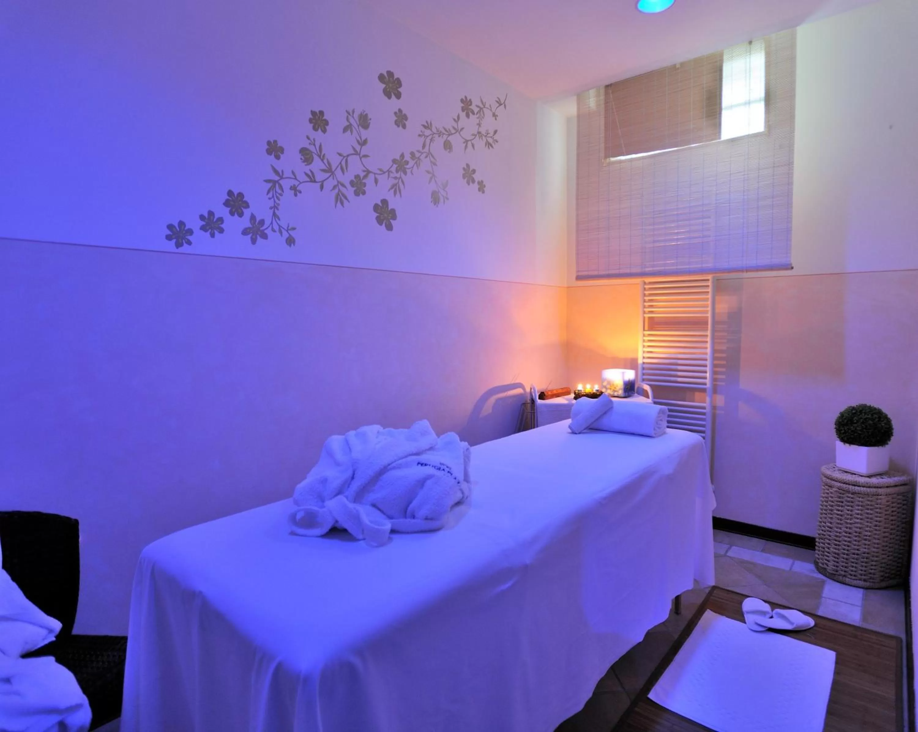 Massage, Bed in Perugia Plaza Hotel