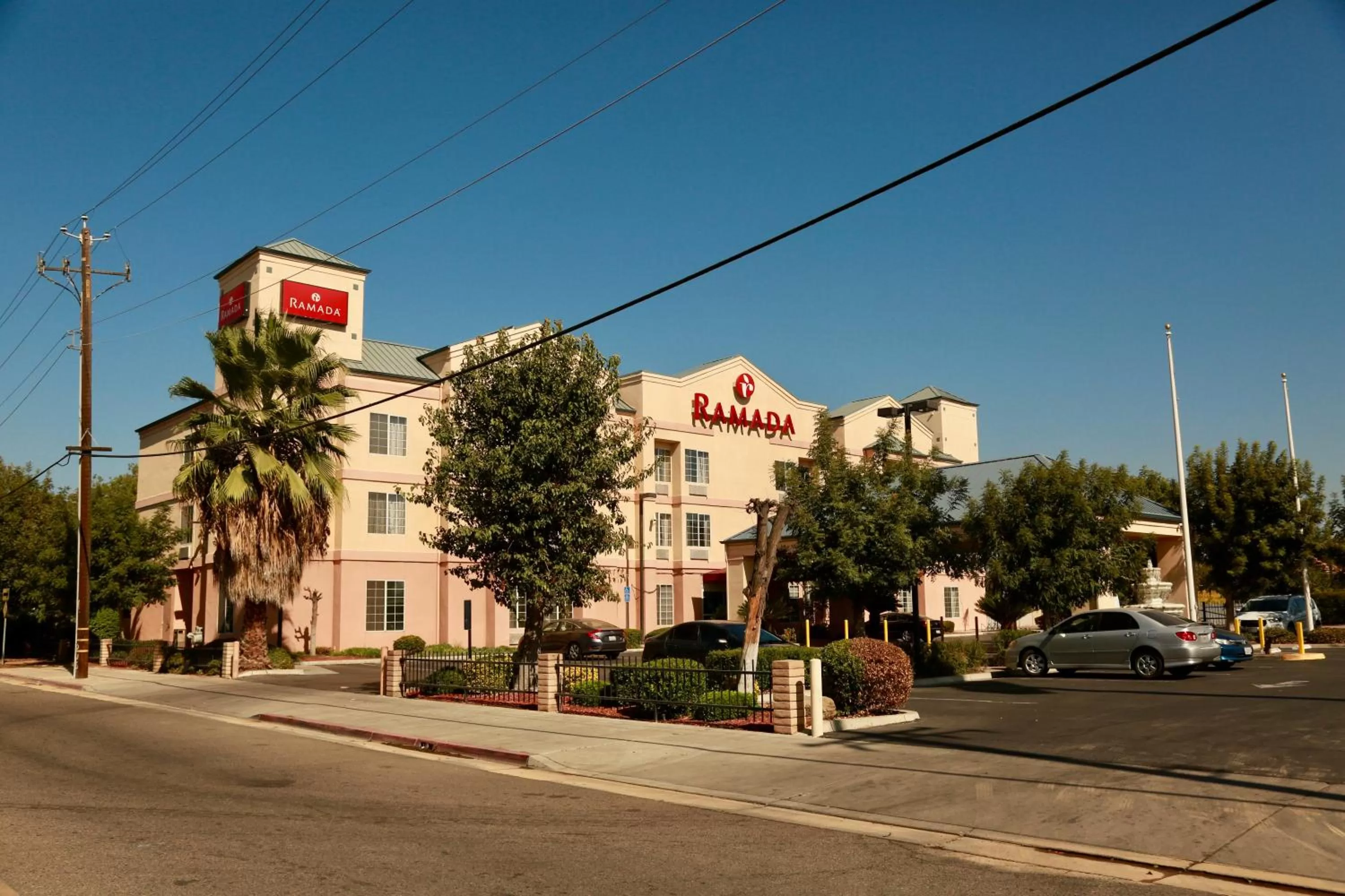 Property building in Ramada by Wyndham Fresno Northwest