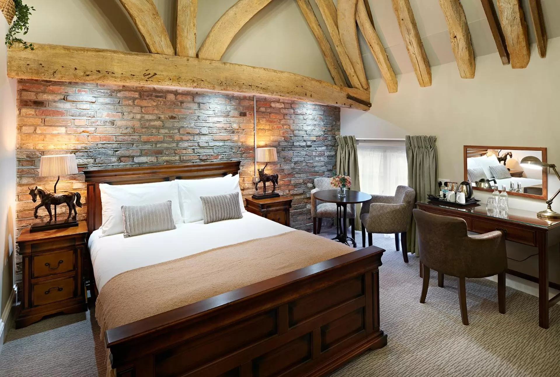 Photo of the whole room, Bed in The Merchant's House, BW Signature Collection