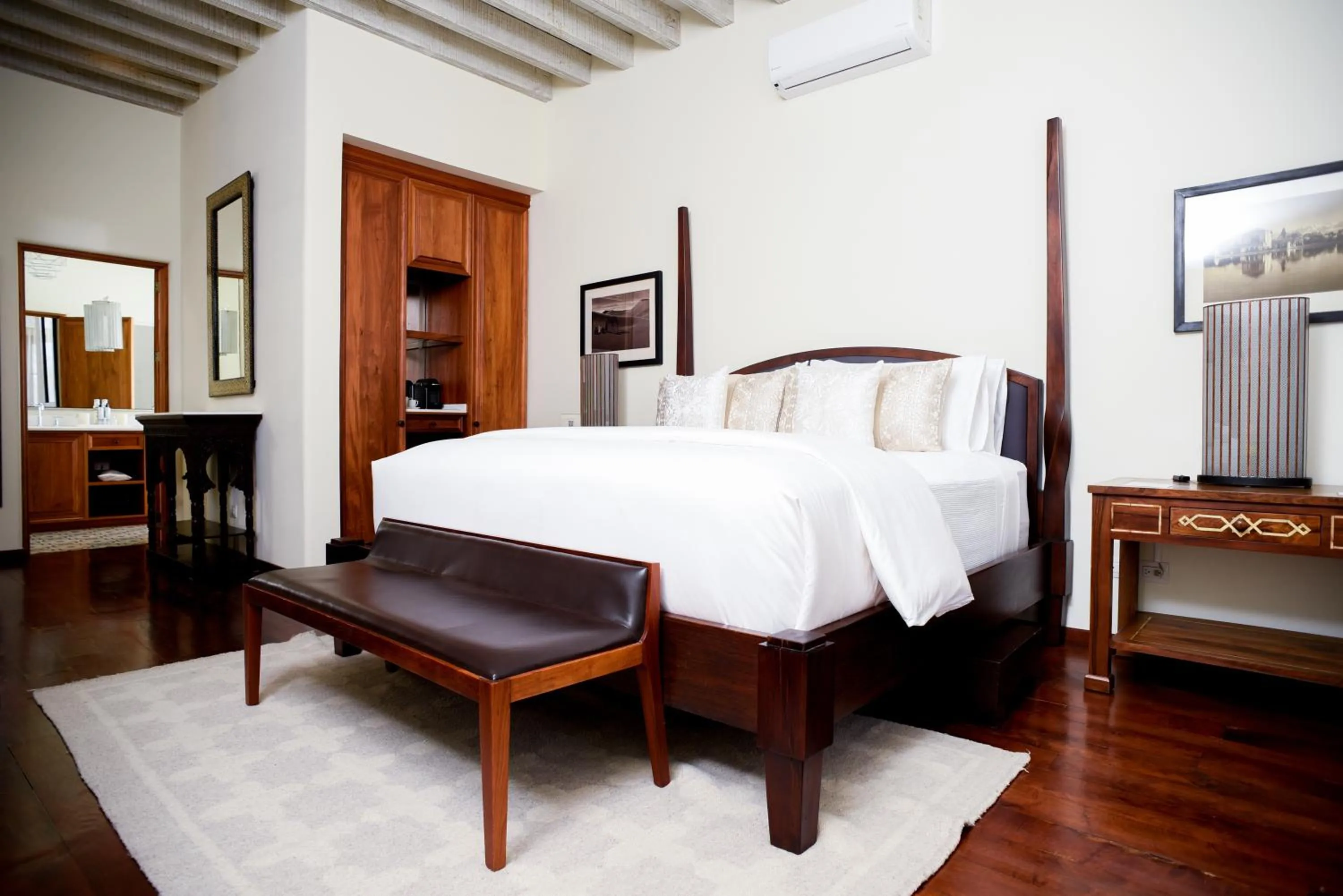 Bed in Hotel Casa Blanca 7