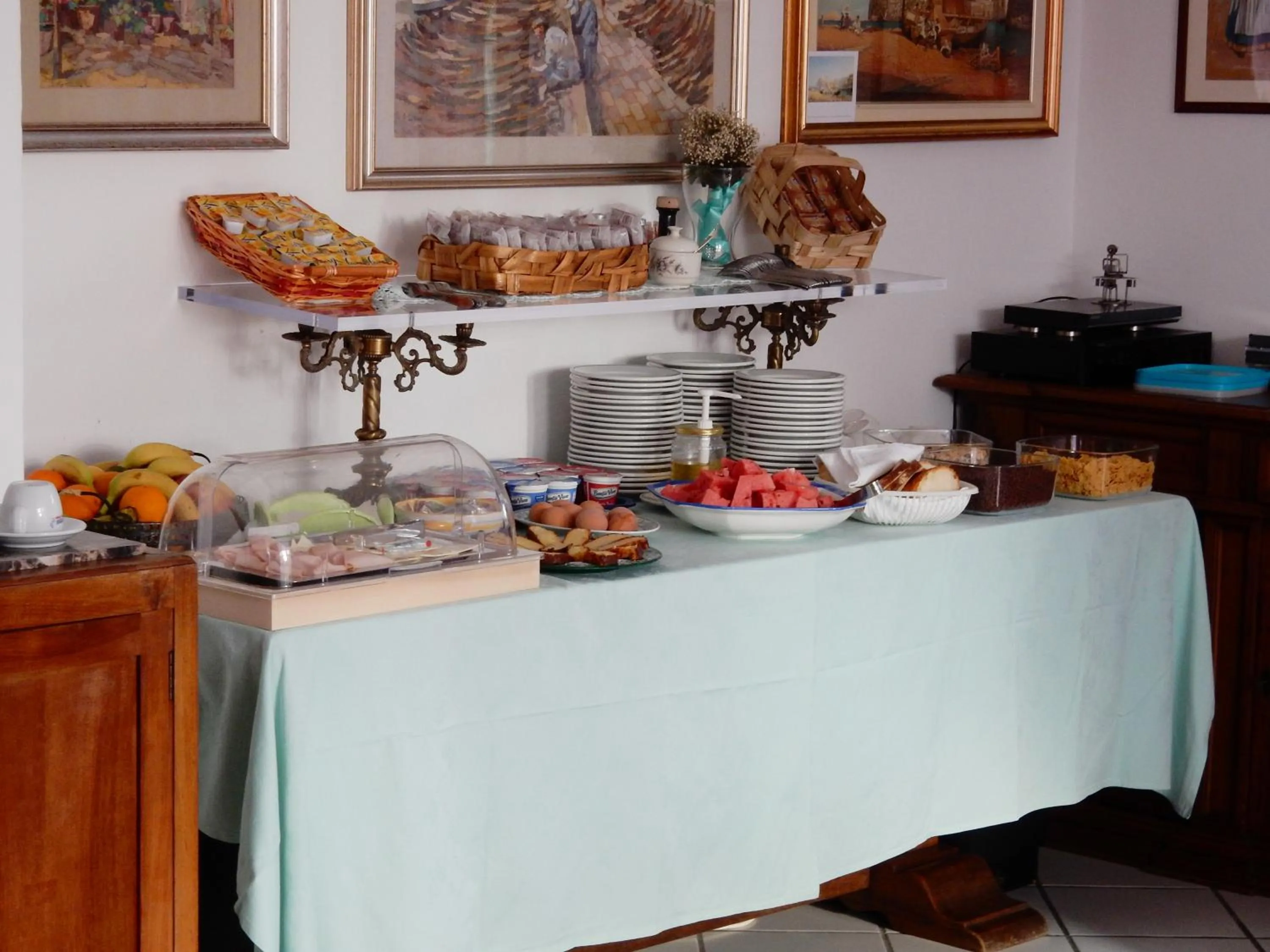 Breakfast in Hotel Villa Cecilia