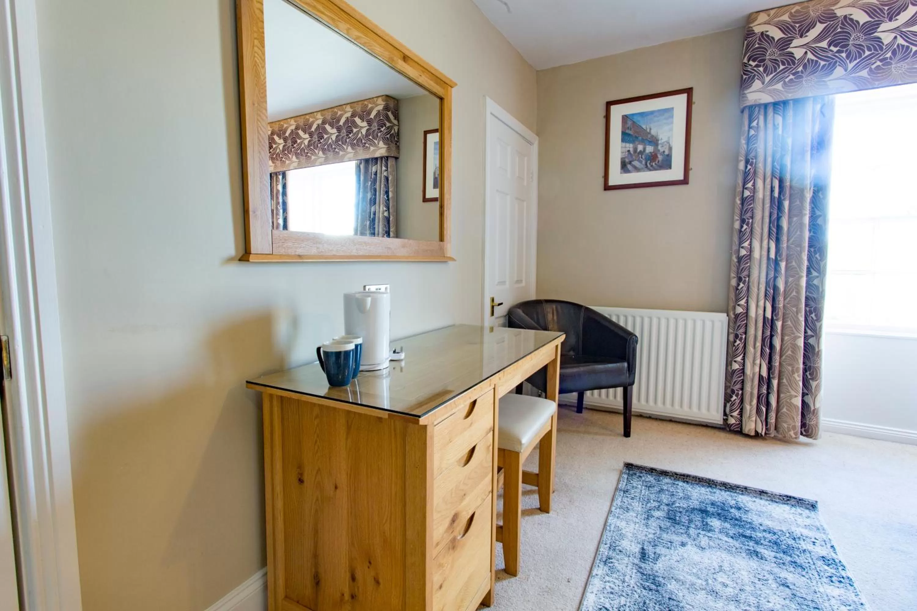 TV/Entertainment Center in The Wheatsheaf Hotel