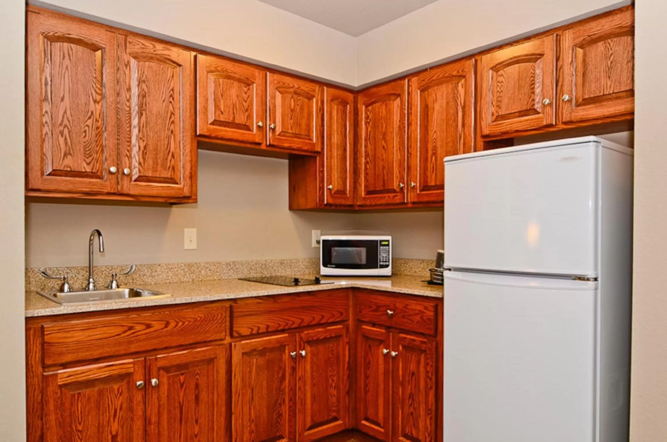 Kitchen or kitchenette in Astoria Hotel & Event Center