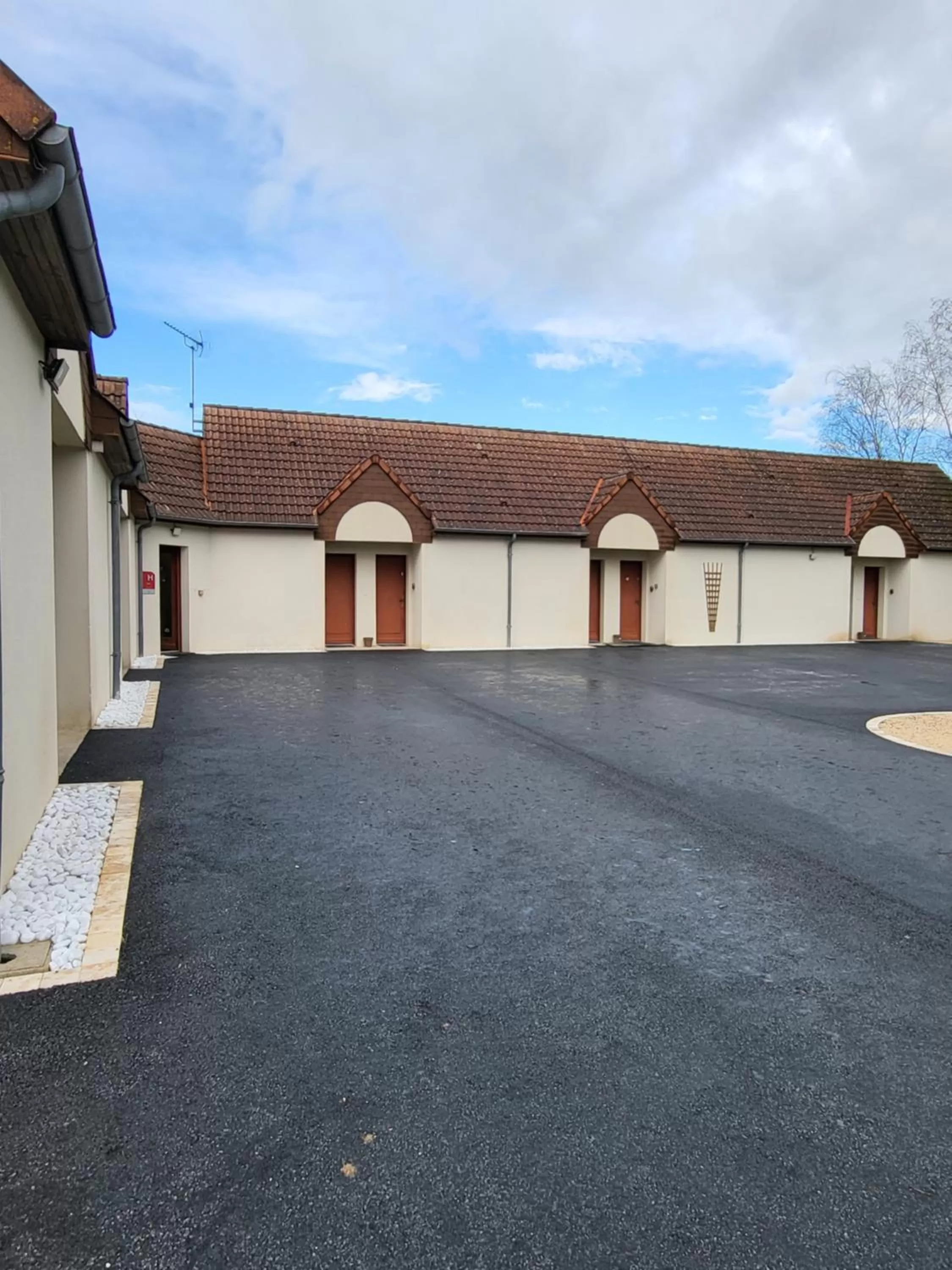 Property building in Cheverny la vie est belle