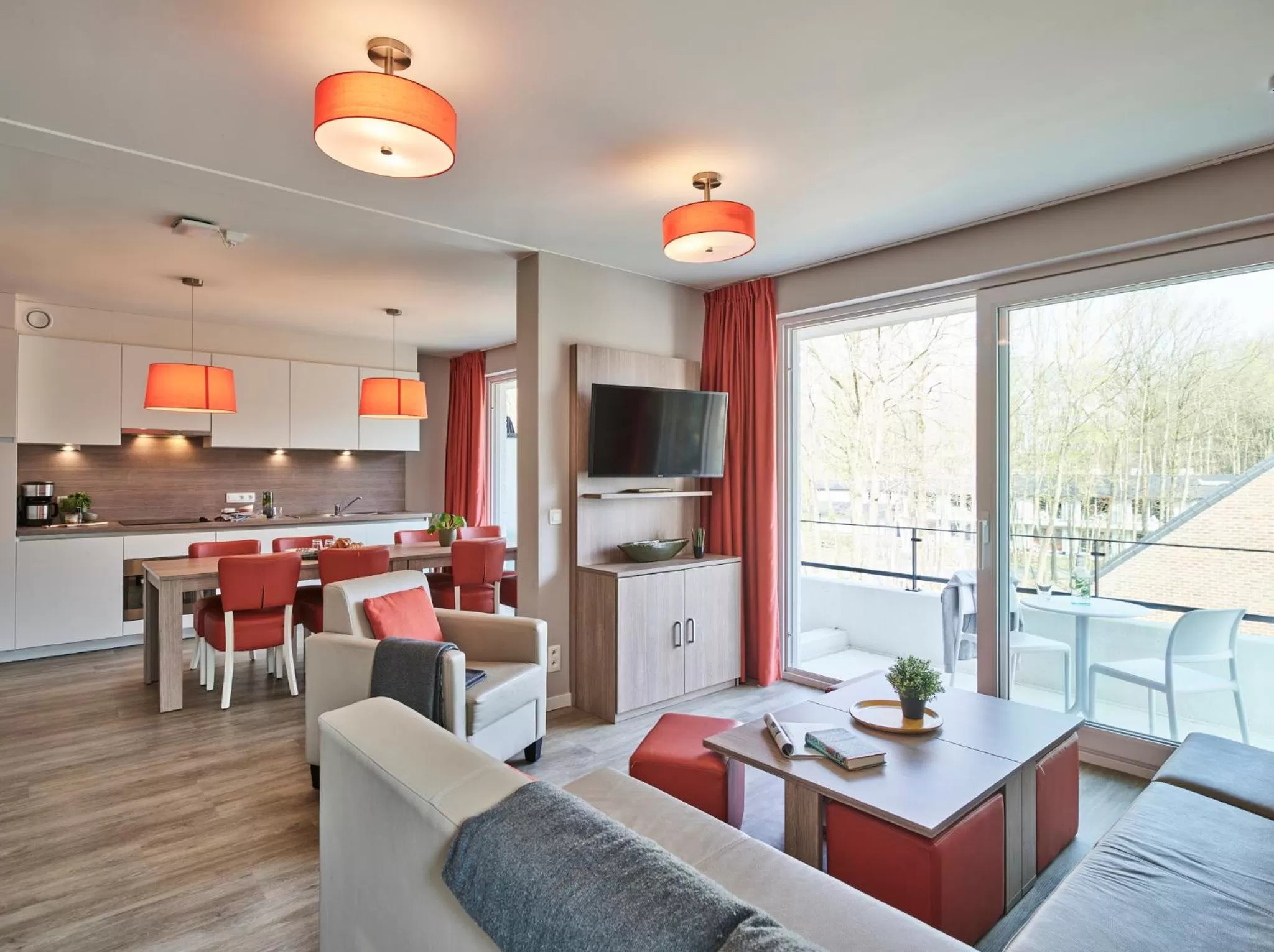 Living room, Restaurant/Places to Eat in Holiday Suites Limburg