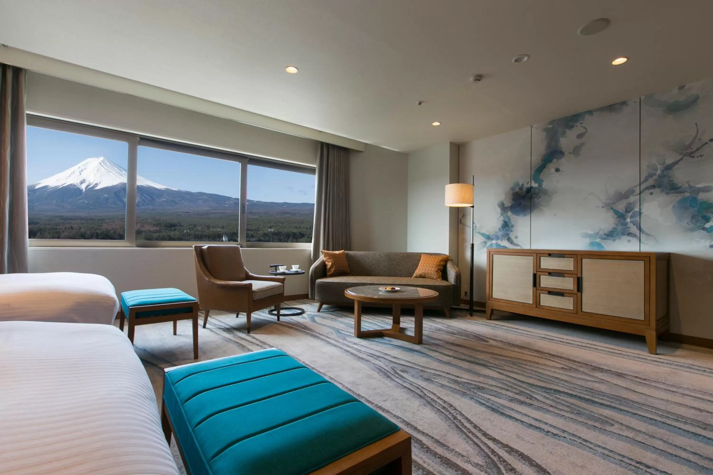 Renovated Junior Suite on Higher Floor - Non-Smoking in Highland Resort Hotel & Spa