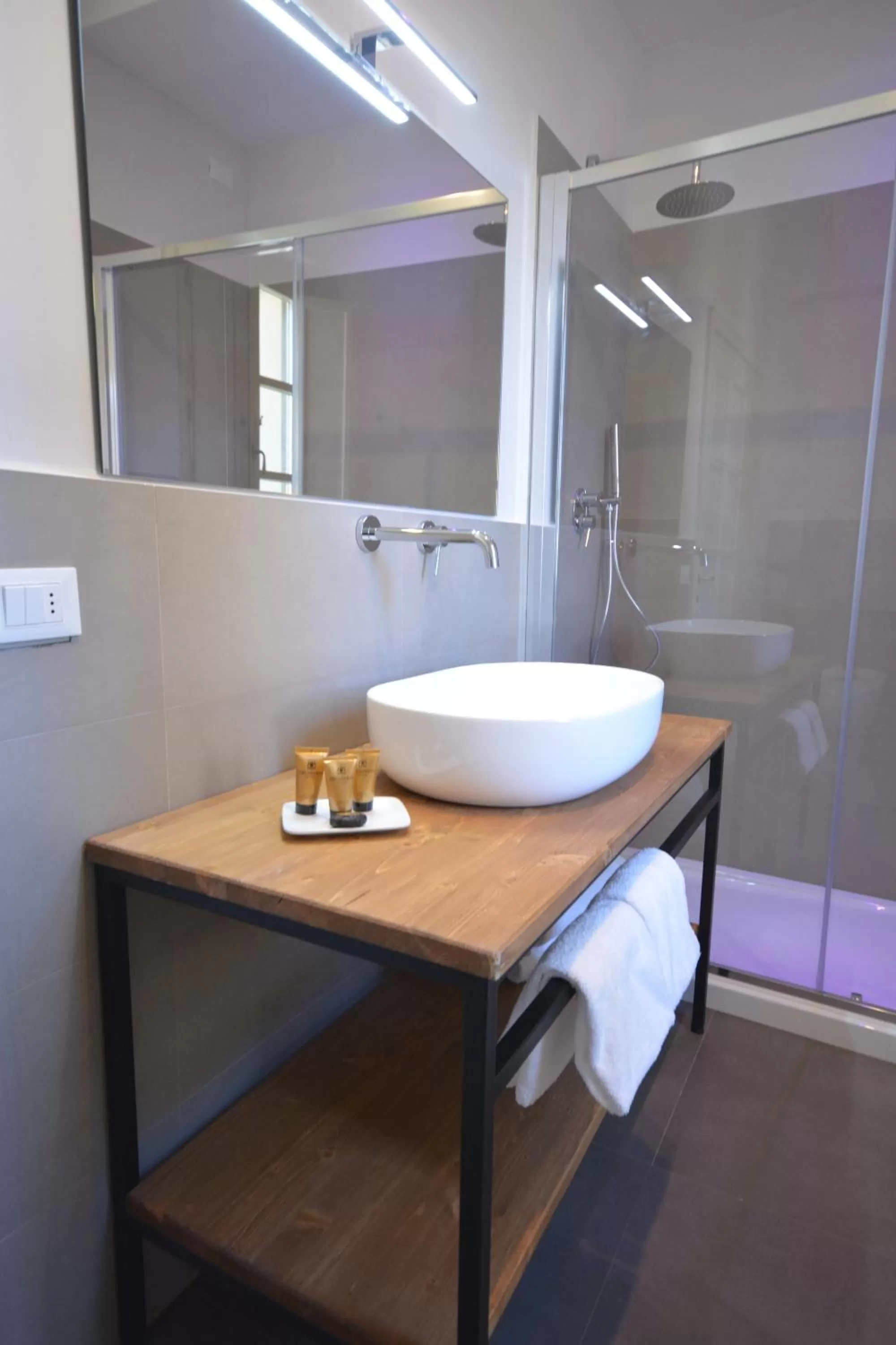 Shower in CorteViva Boutique B&B