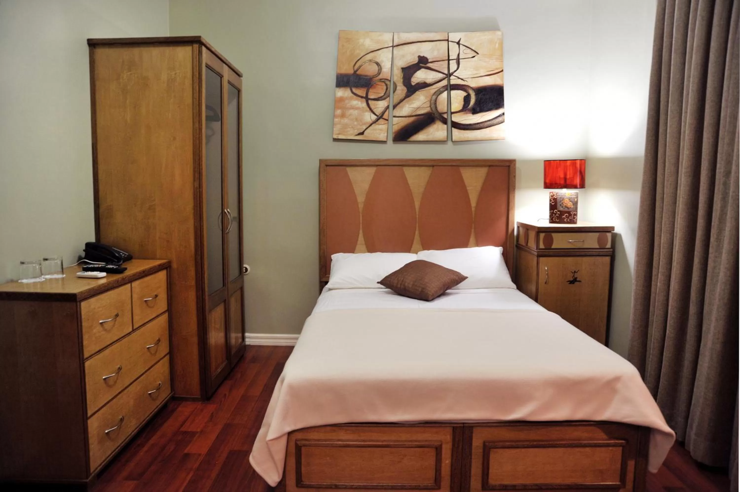 Room Photo in Culture Crossroads Inn