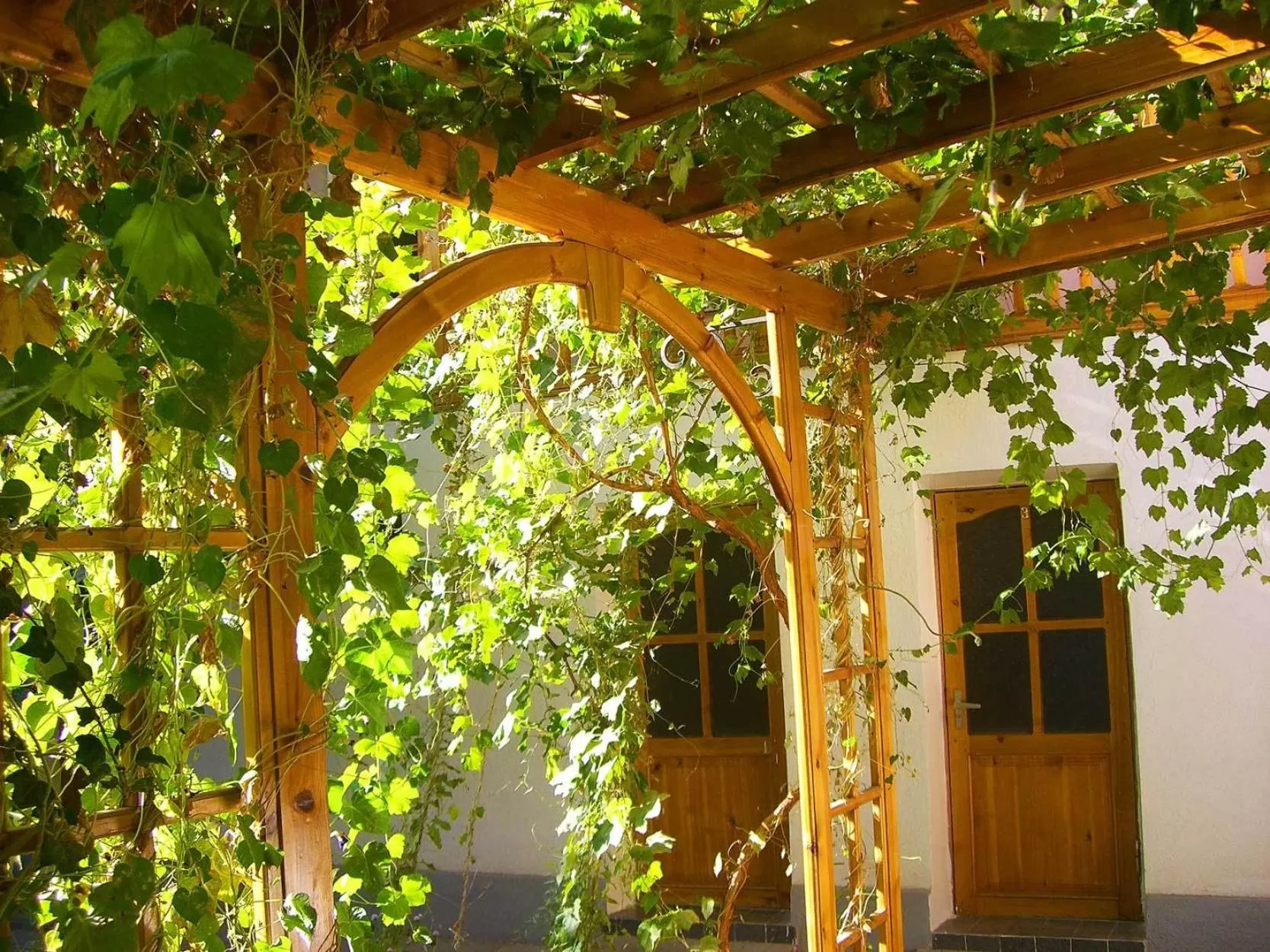 Facade/entrance in Jahongir Guest House