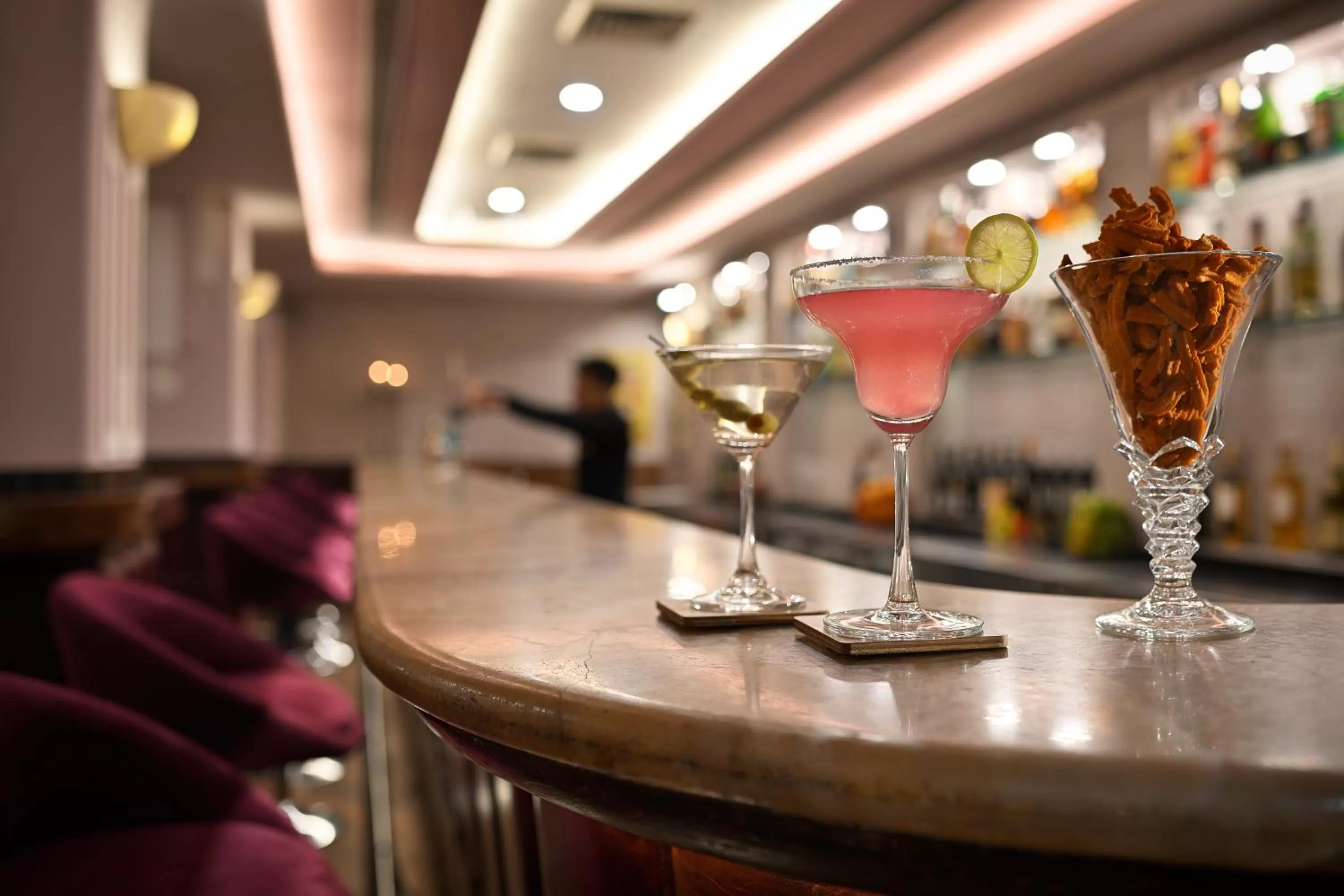 Lounge or bar in Ambassador, New Delhi - IHCL SeleQtions