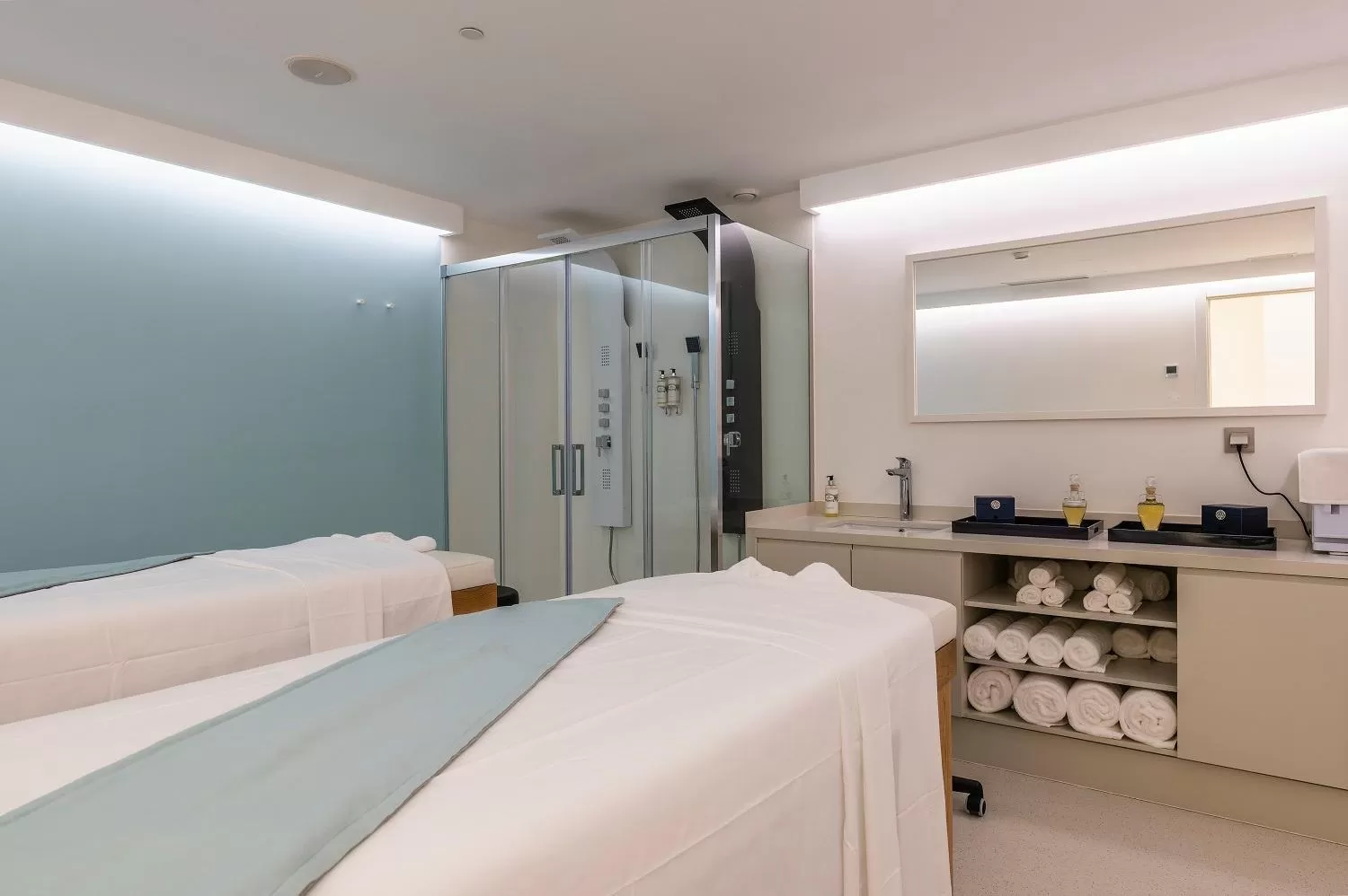 Massage, Bed in Regency Salgados Hotel & Spa