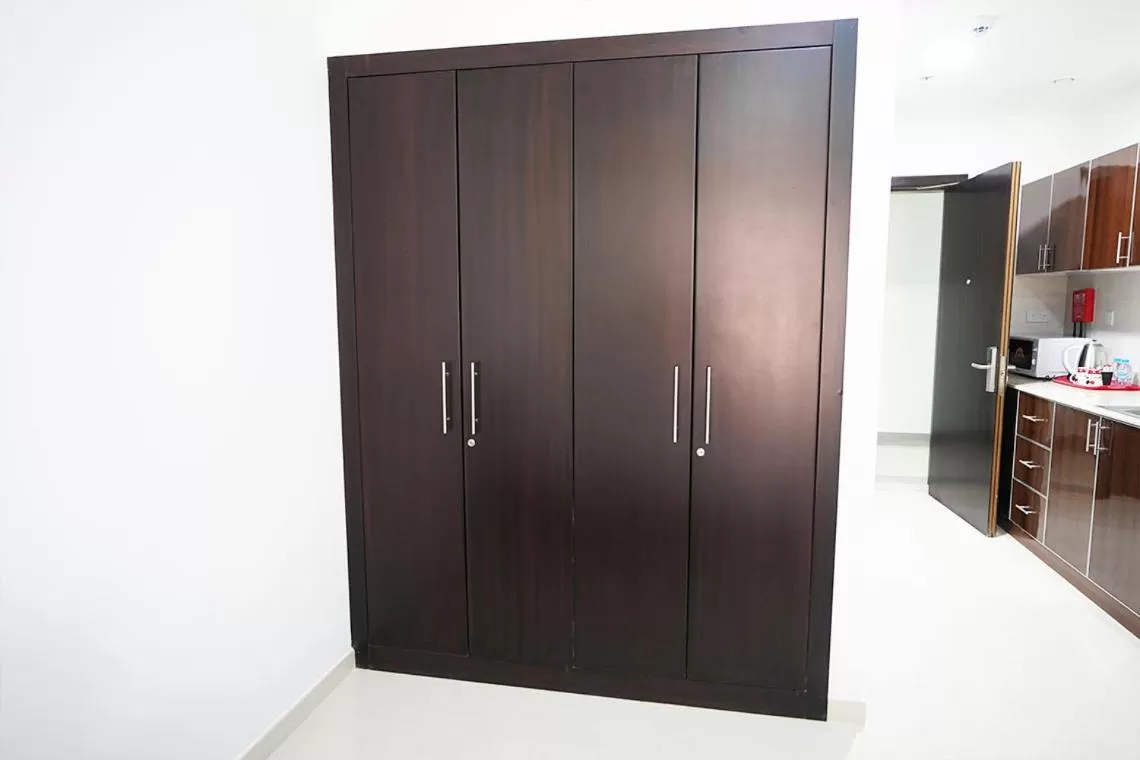 TV/Entertainment Center in Aurak Guest House