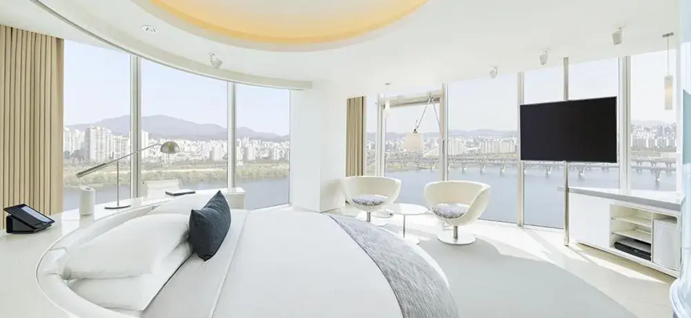 Junior Corner Suite with River View in Vista Walkerhill Seoul - formerly W Seoul Junior Corner Suite with River View in Vista Walkerhill Seoul - formerly W Seoul