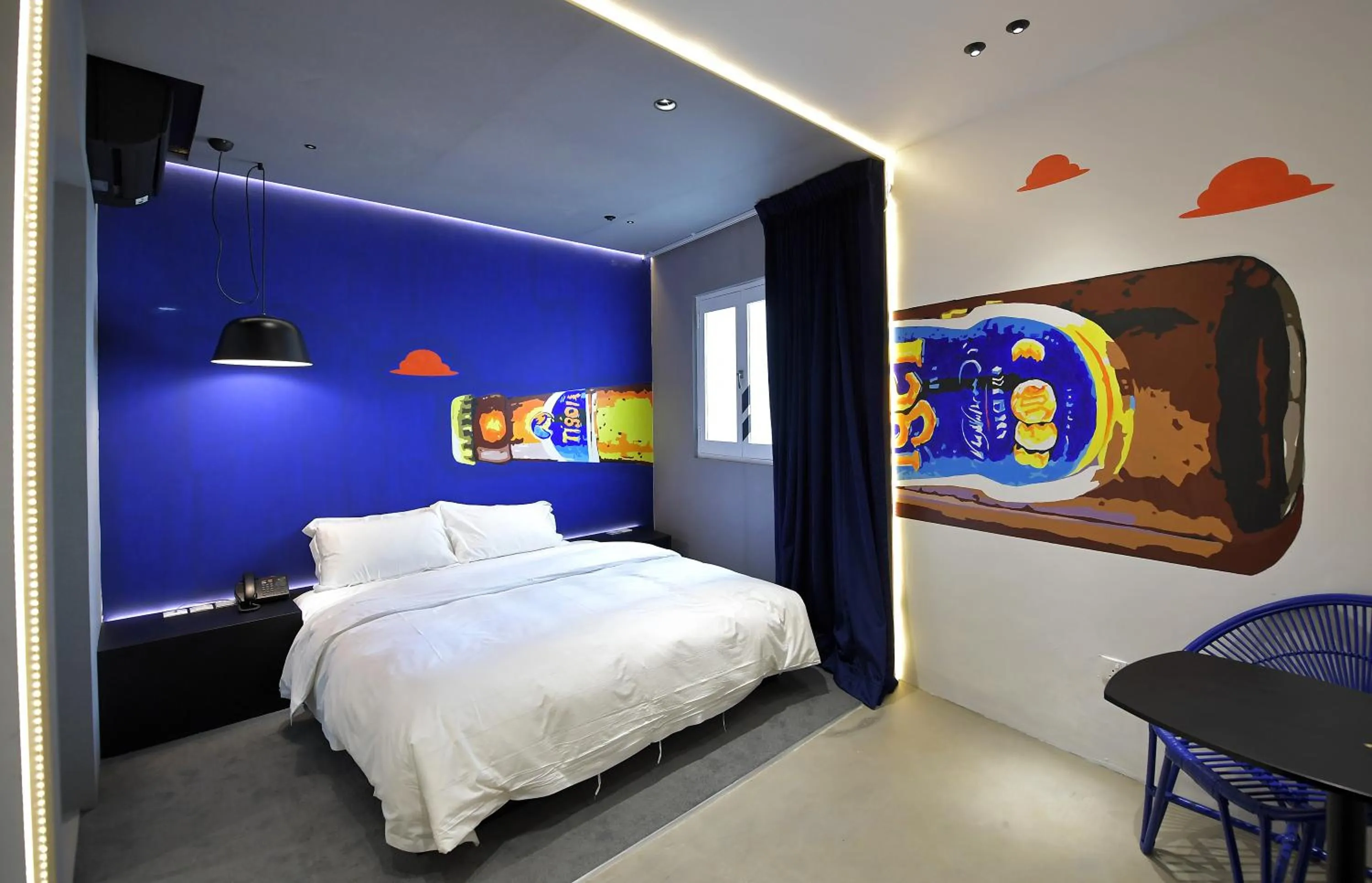 Bedroom, Bed in Hi Hotel