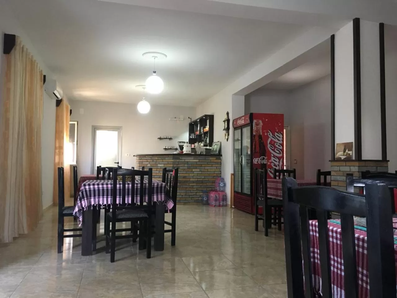 Restaurant/places to eat in Guest House Simeone