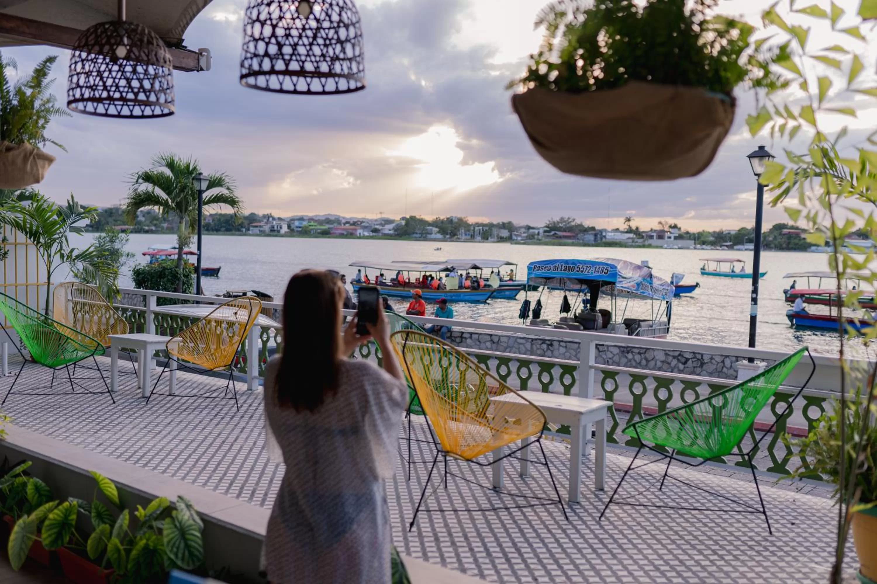 Restaurant/places to eat in Hotel Peten