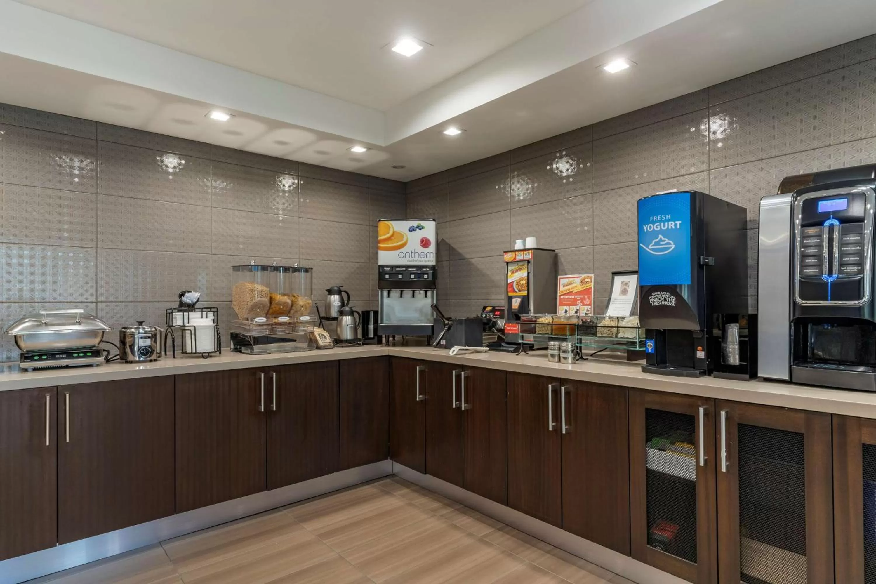 Breakfast in Best Western Silicon Valley Inn