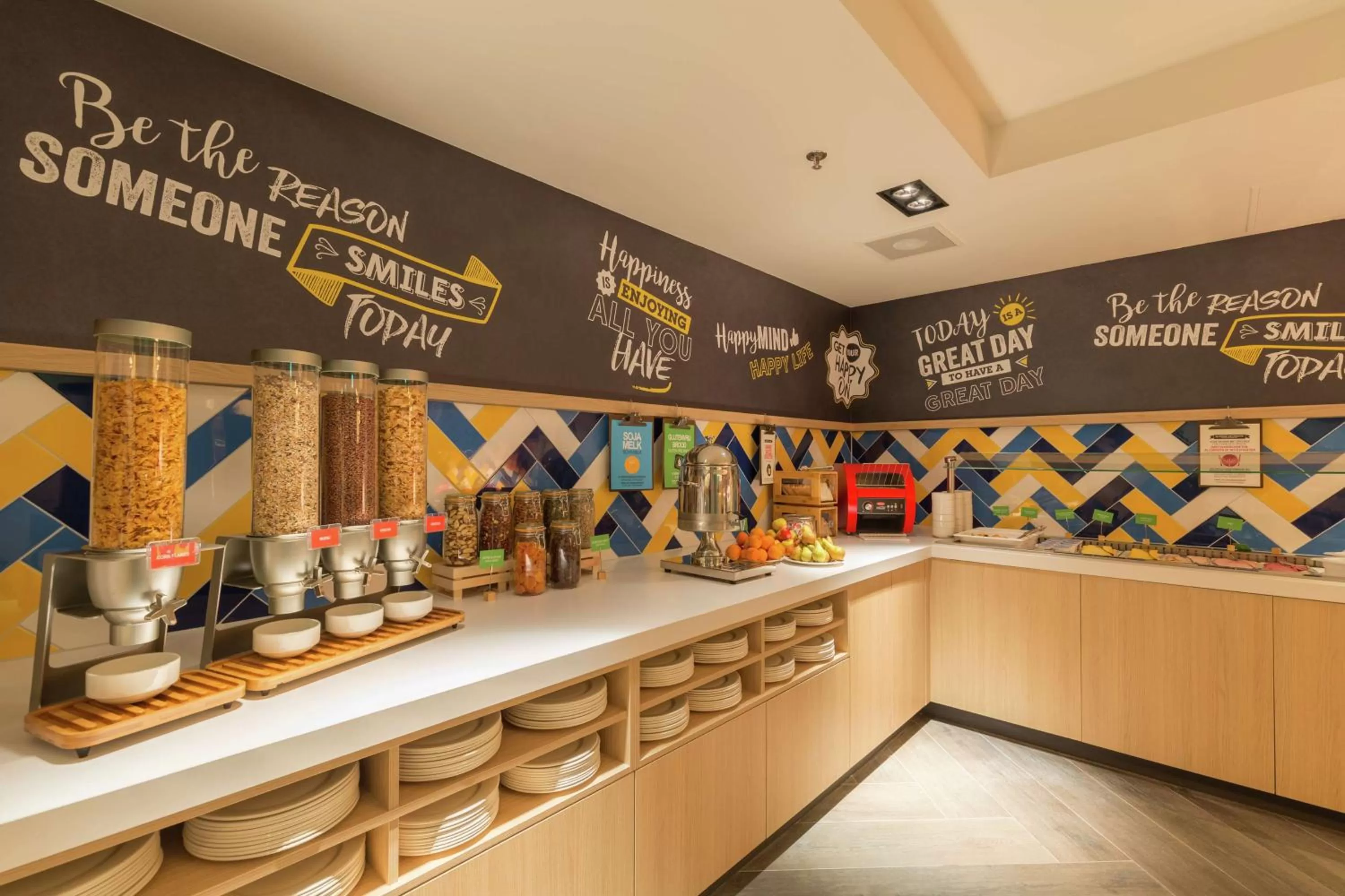 Breakfast in Hampton By Hilton Utrecht Centraal Station