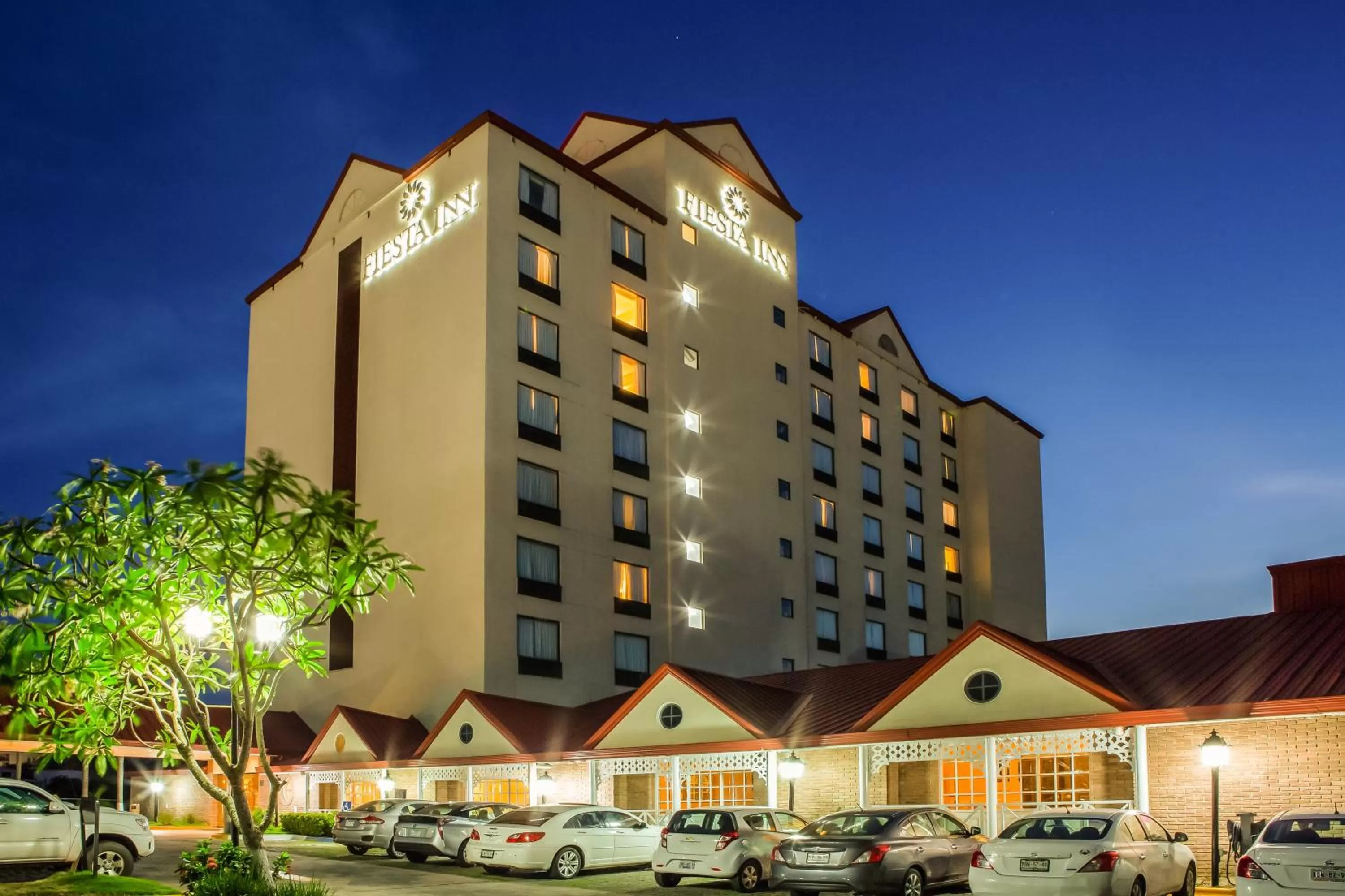 Property building in Fiesta Inn Tampico