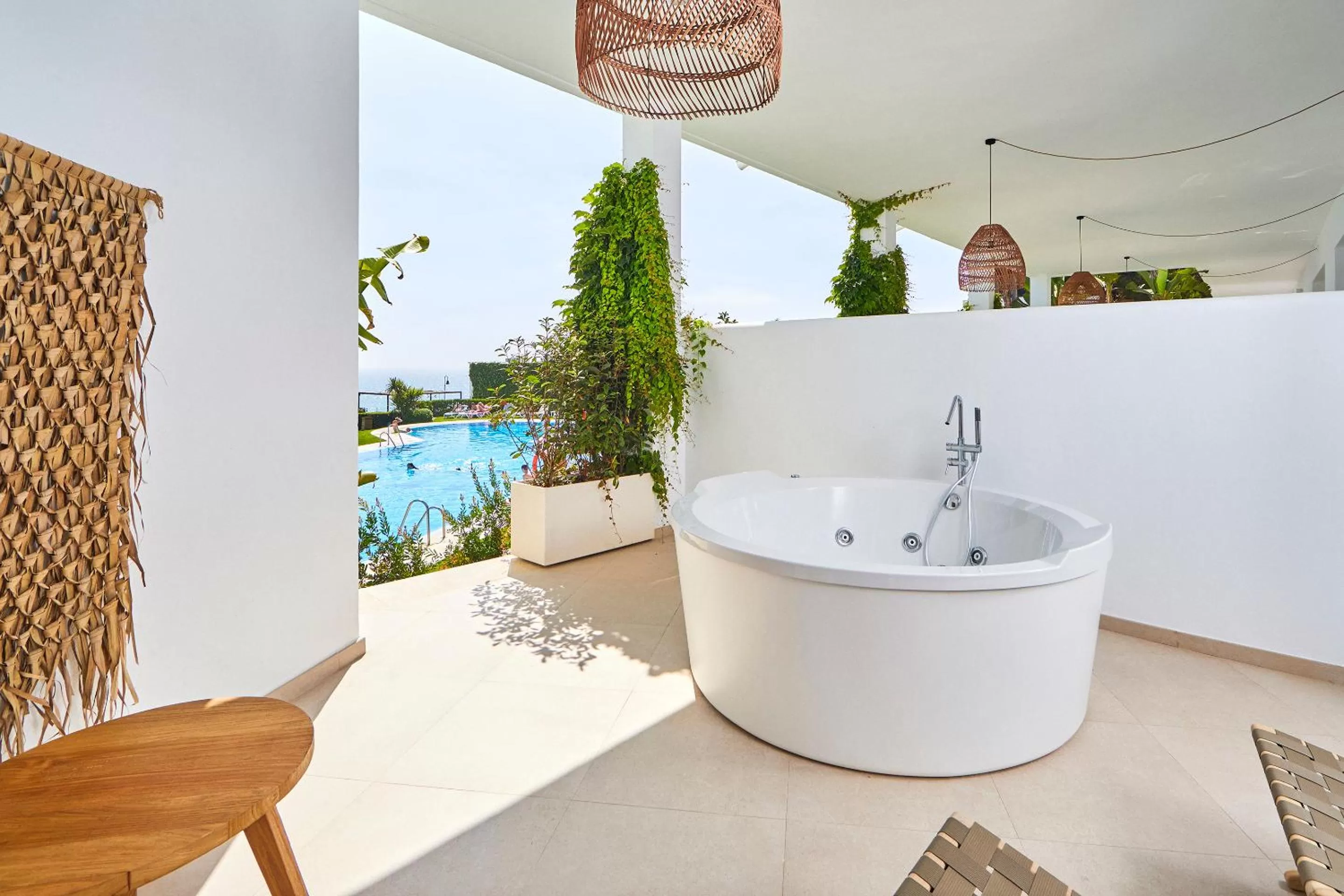 Area and facilities in FERGUS Conil Park