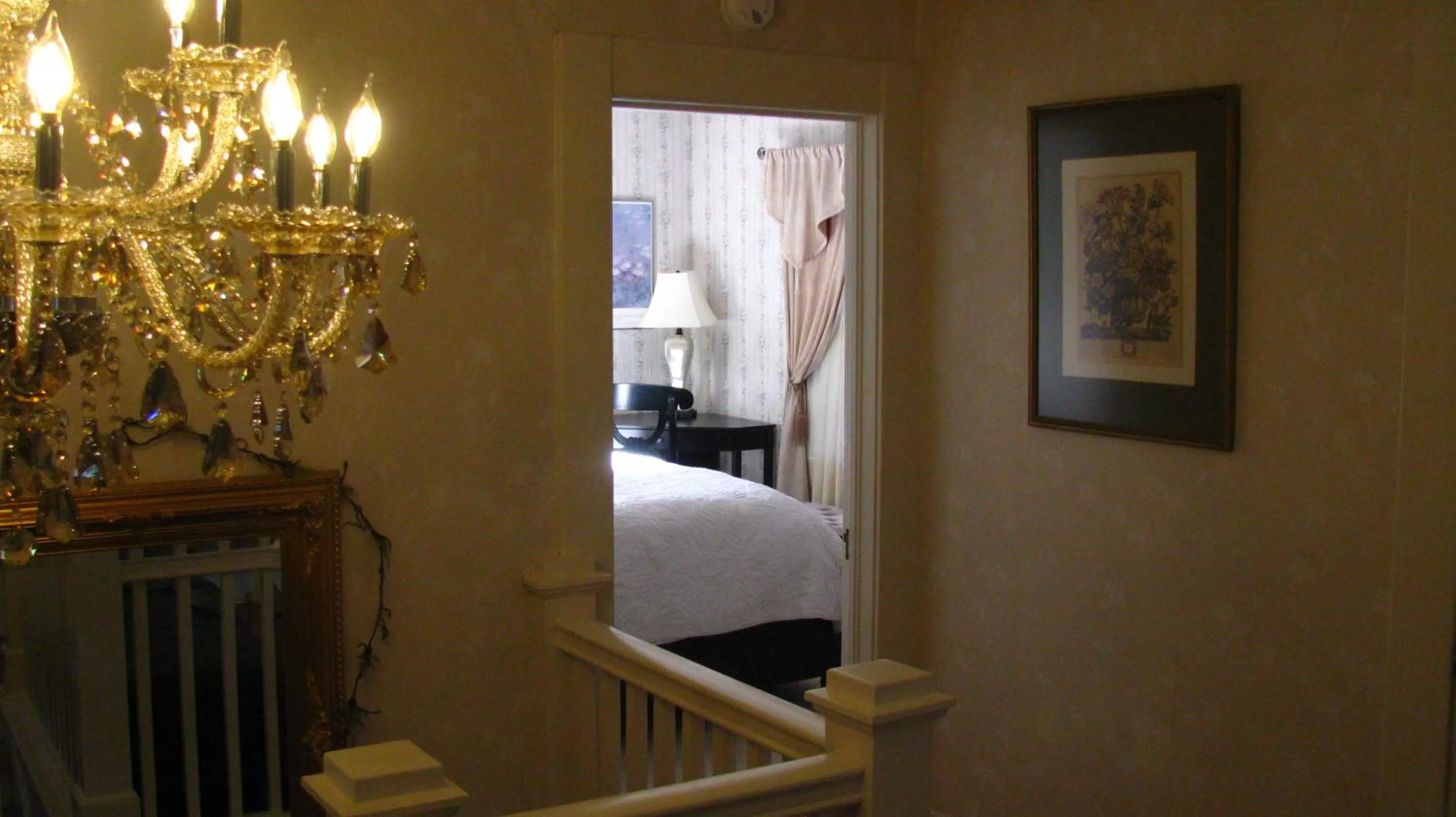 Decorative detail, Bed in Terraluna Inn