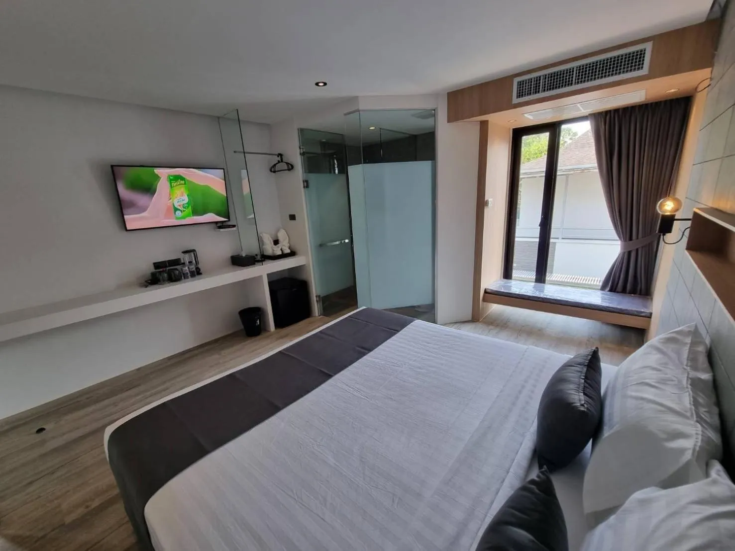 Bed in Nirundorn Resort Chaam