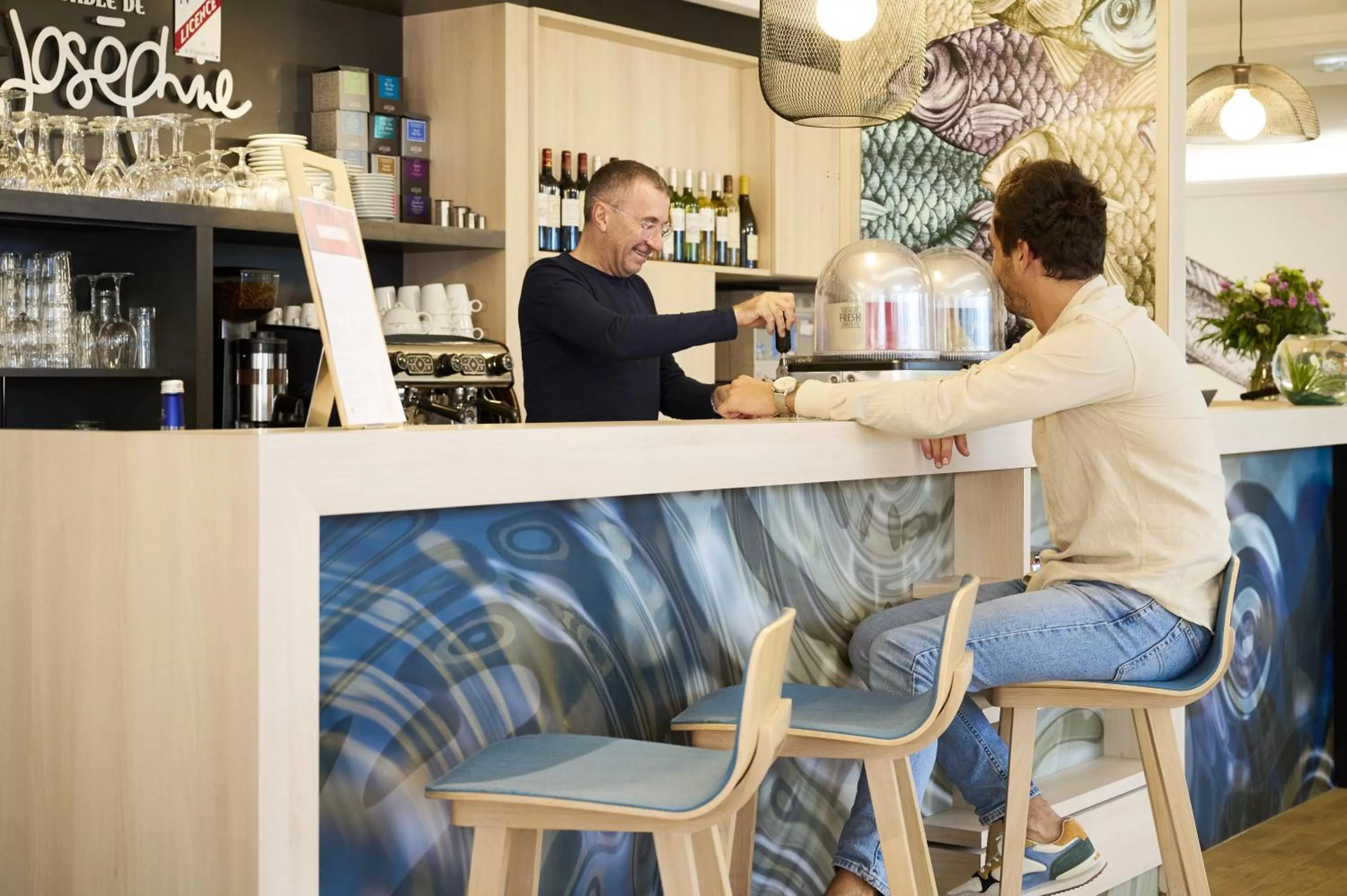 Lounge or bar in ibis Styles Bordeaux Begles Arena