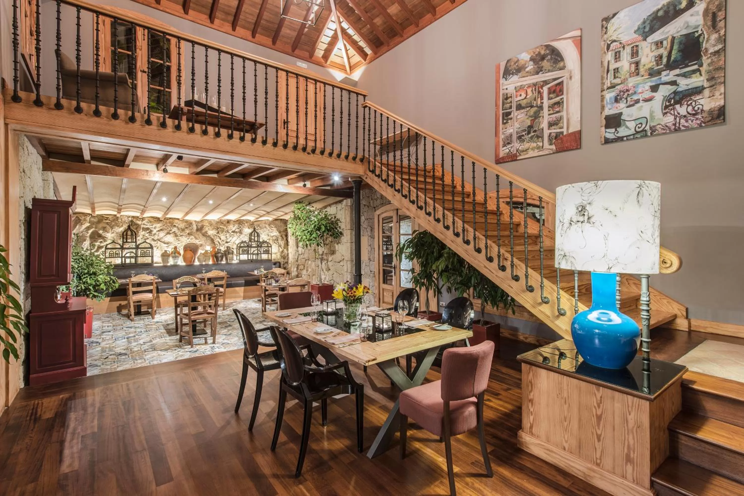 Restaurant/places to eat in Bahia del Duque