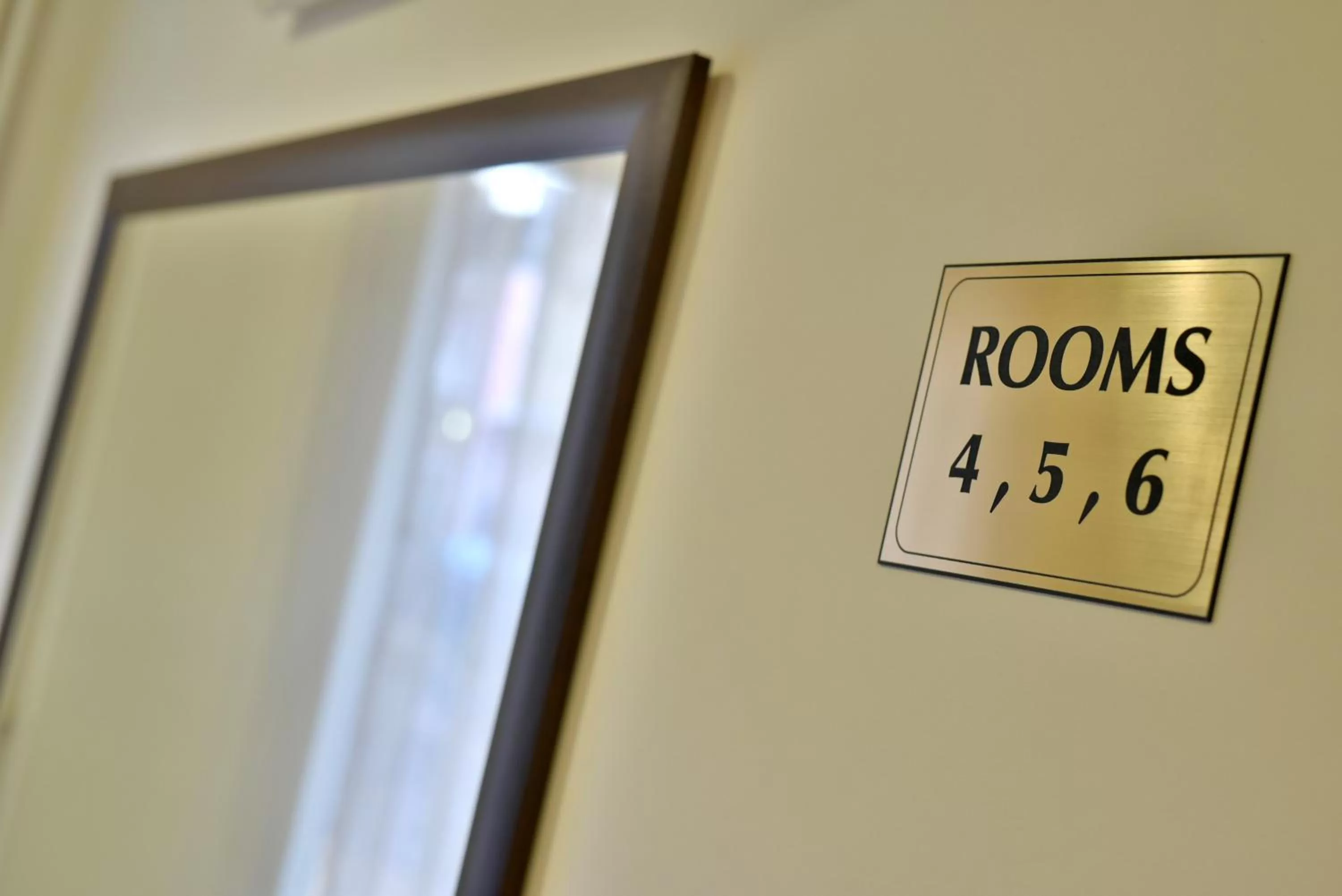 Logo/Certificate/Sign, Logo/Certificate/Sign/Award in Garni Hotel Central Lux