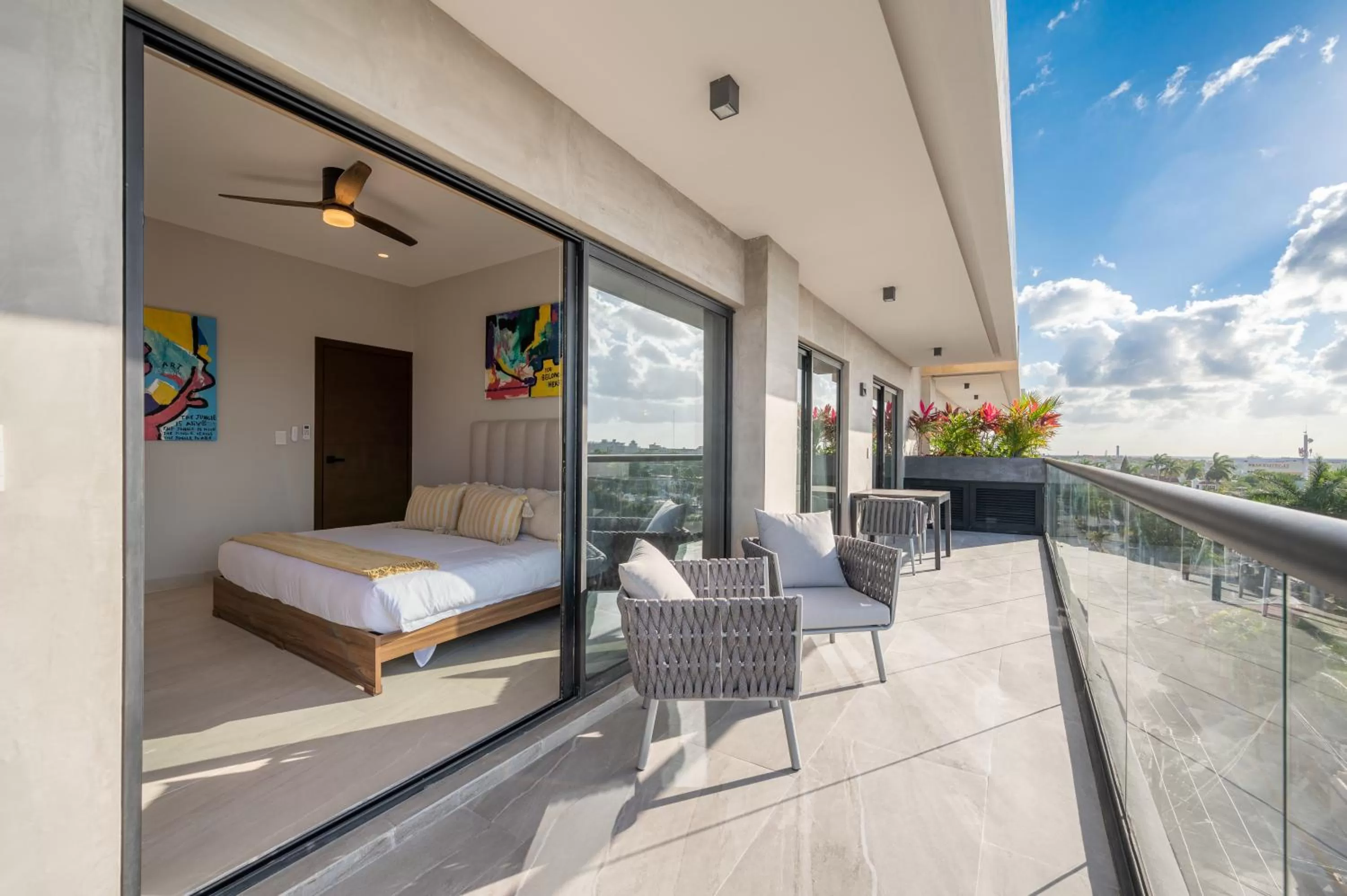 Balcony/Terrace, Bed in Kippal - Modern Oasis - ApartHotel