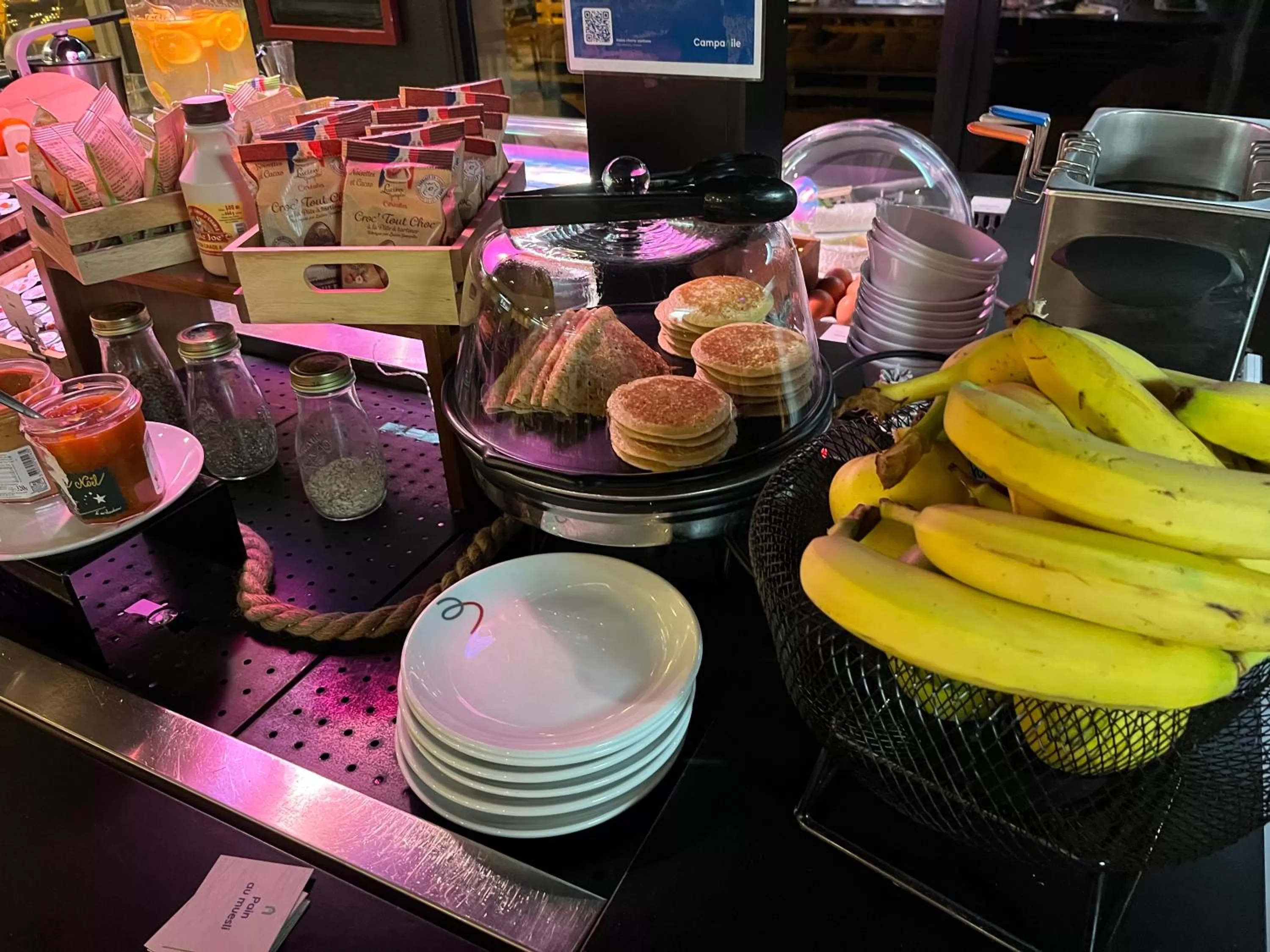 Breakfast in HÔTEL KYRIAD MARSEILLE - Vitrolles Aéroport