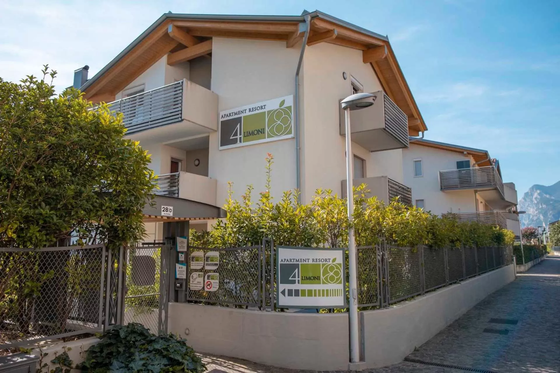 Property building in 4 Limoni Apartment Resort