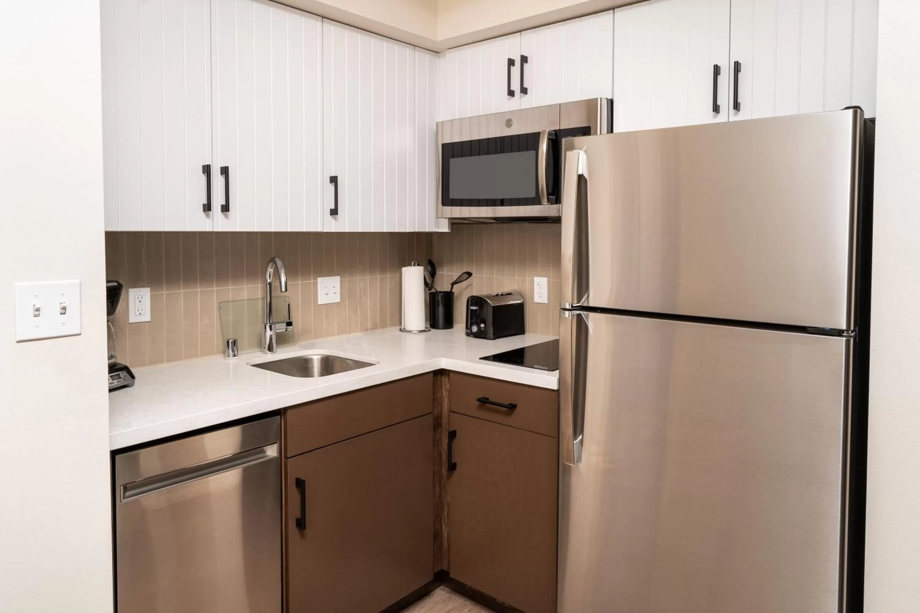 Kitchen or kitchenette in Staybridge Suites - Temecula - Wine Country by IHG