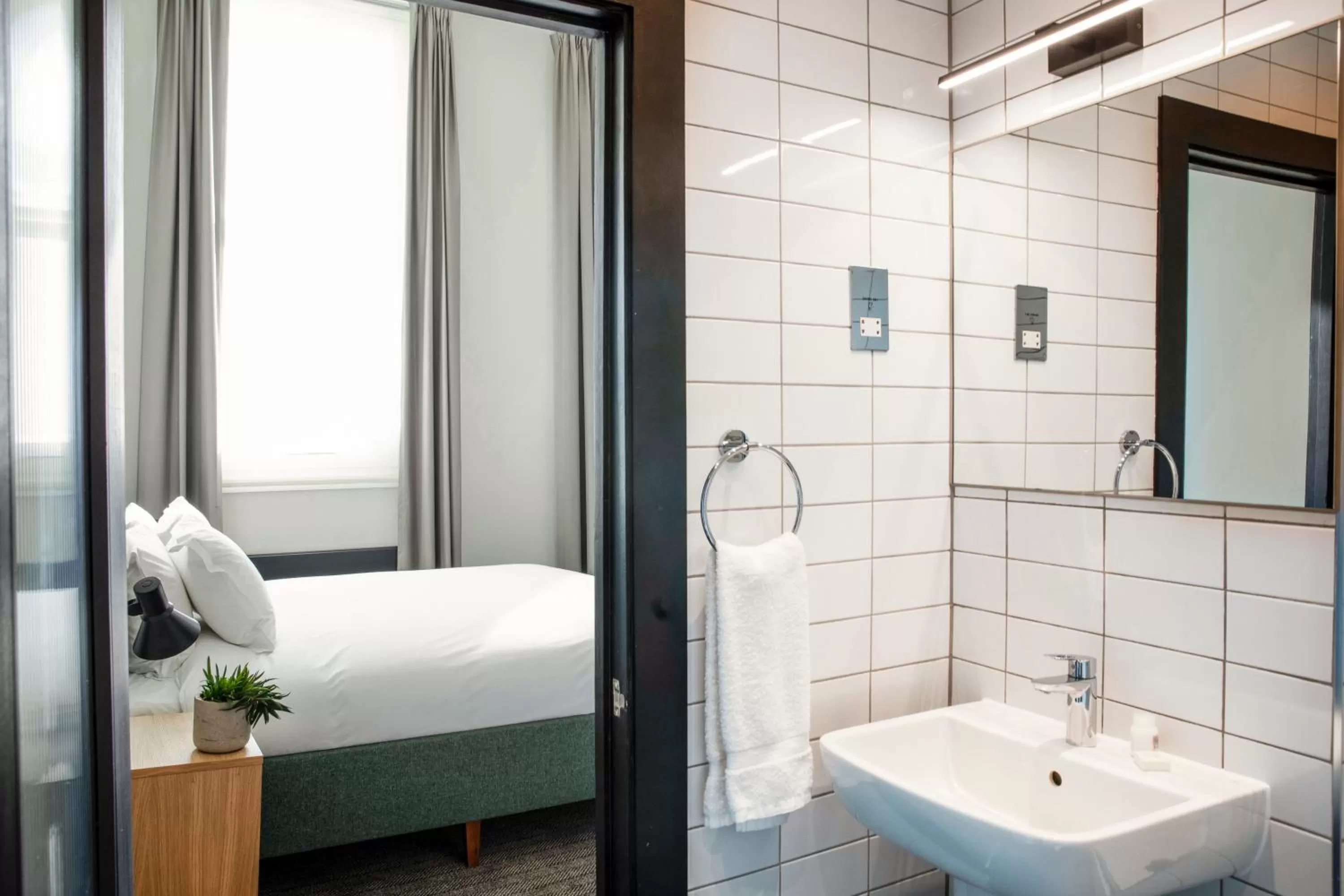 Bathroom in Bedford Corner Hotel