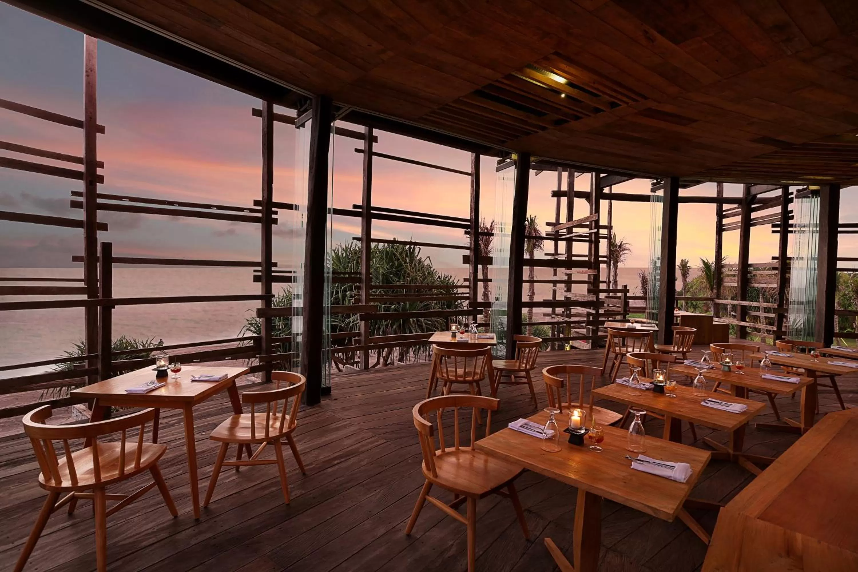 Restaurant/places to eat in WakaGangga