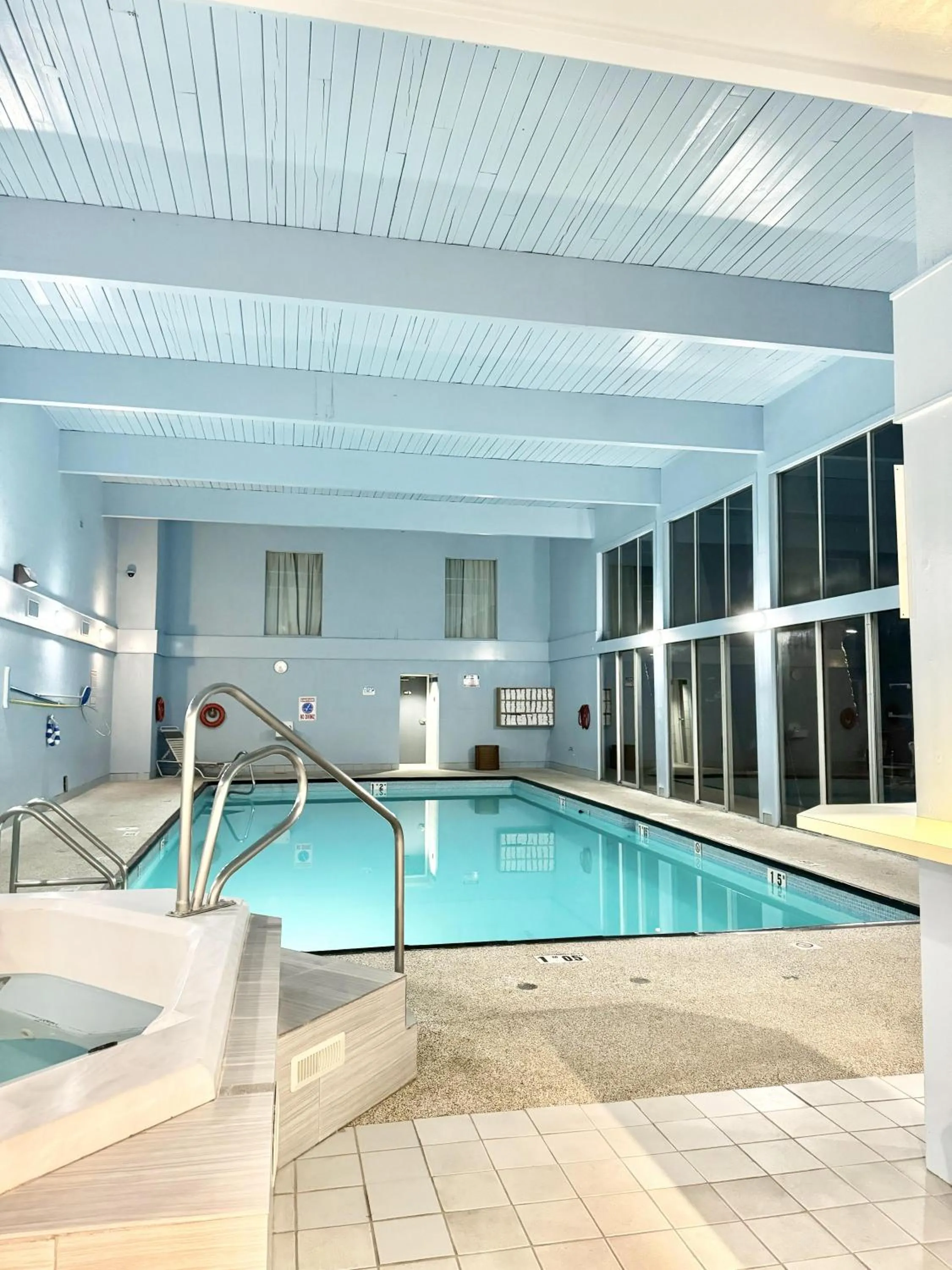 Swimming pool in Divya Sutra Plaza and Conference Centre, Vernon, BC