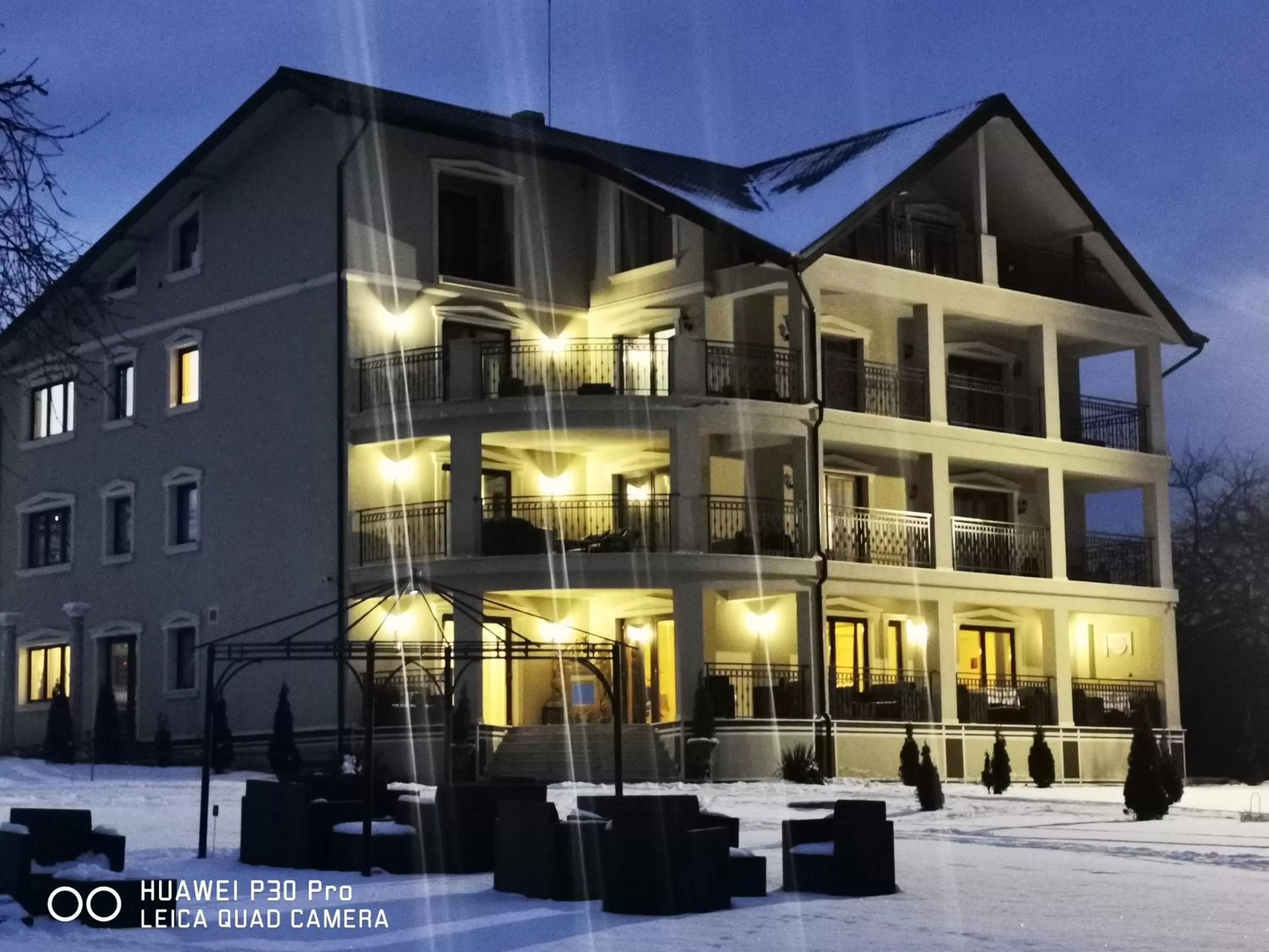 Property building in Gradinile Romane