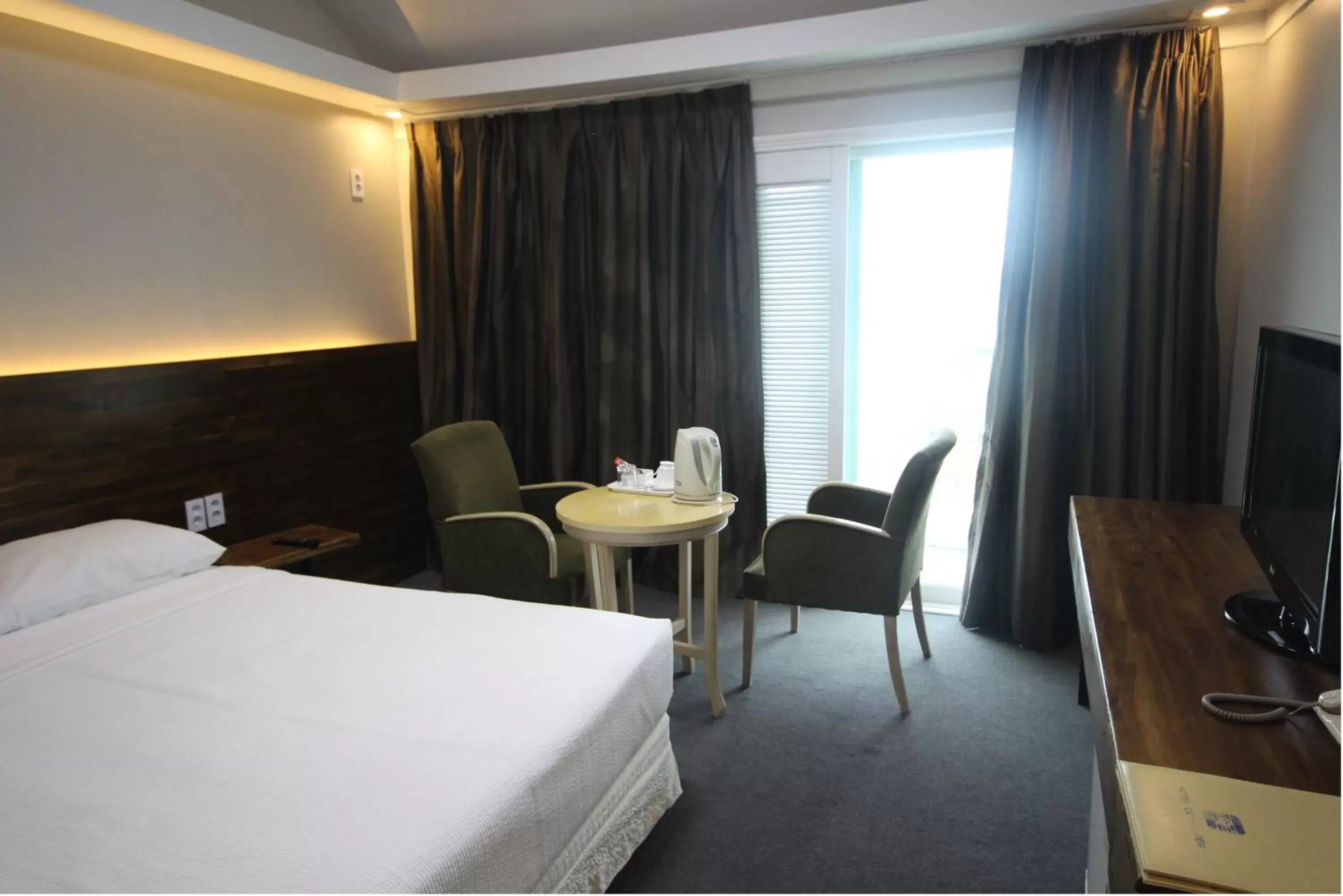 Deluxe Double Room with Balcony and Sea View in Hotel Ocean View Deluxe Double Room with Balcony and Sea View in Hotel Ocean View