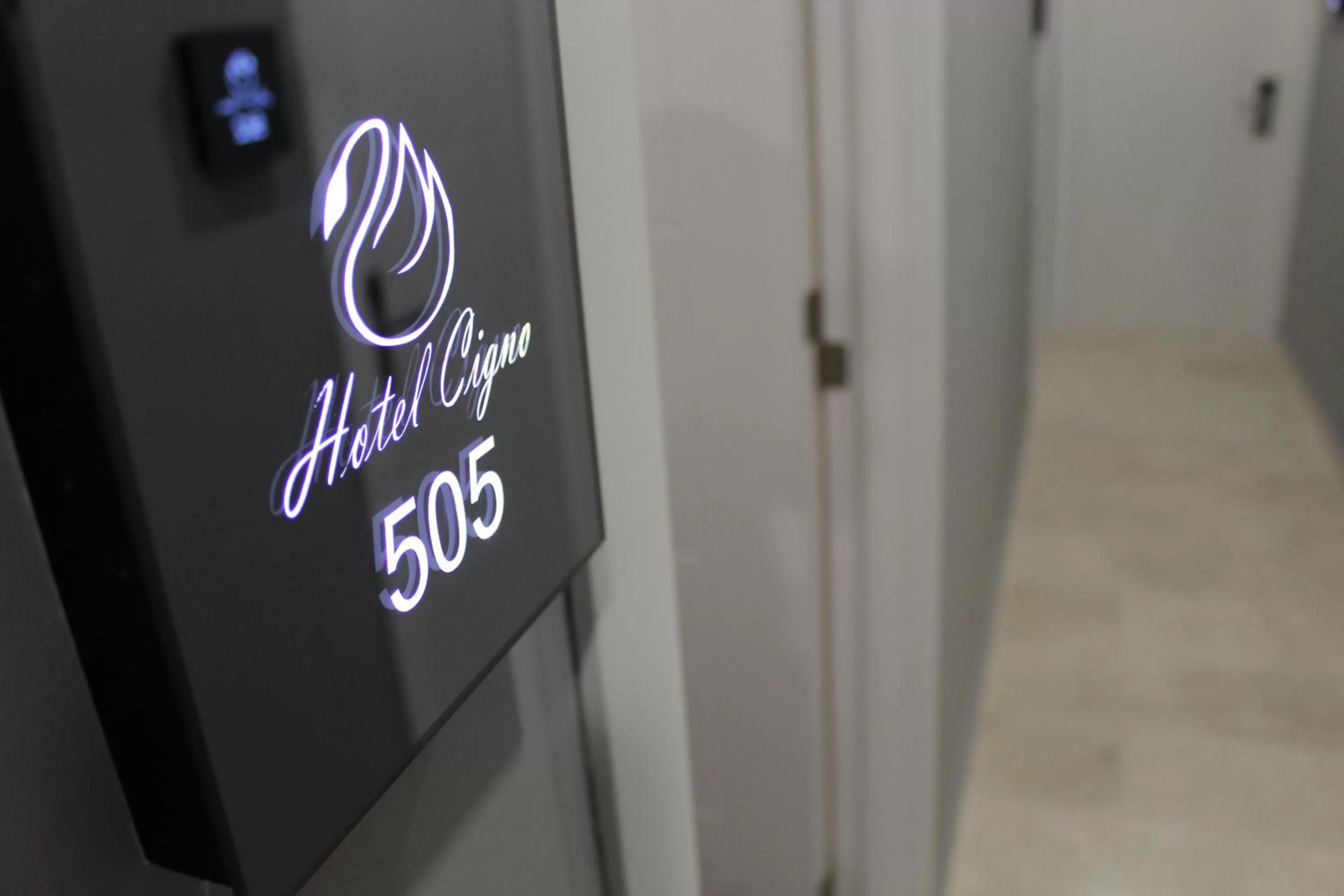 Logo/Certificate/Sign in Good Night Hotel Istanbul