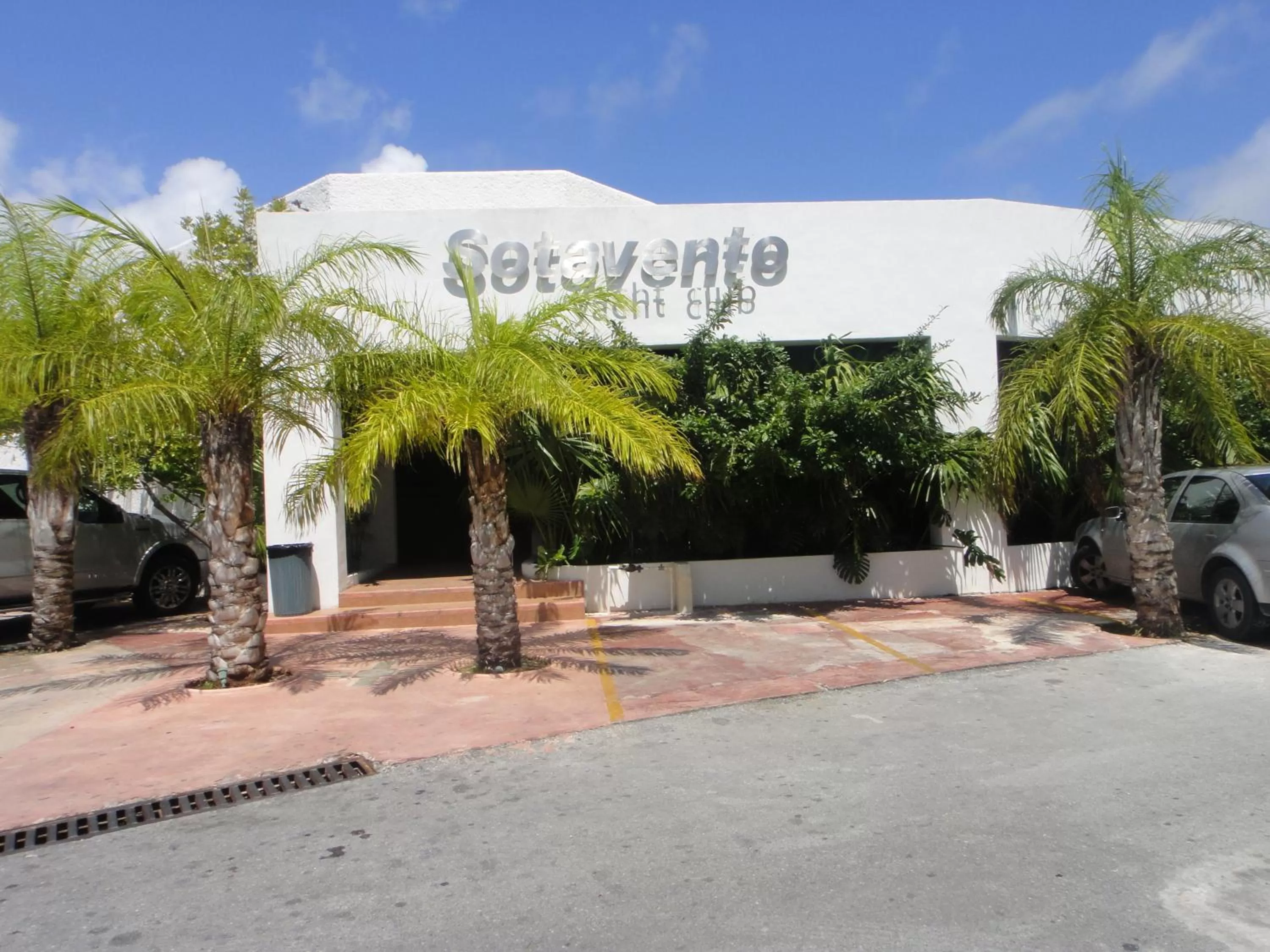 Facade/entrance in Sotavento Hotel & Yacht Club
