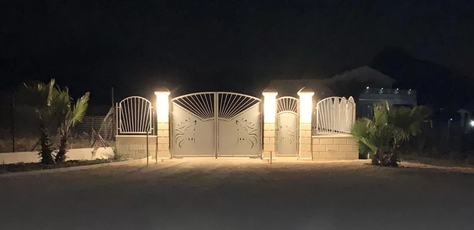 Facade/entrance, Property Building in B&B L'EDEN DI CAPO BIANCO