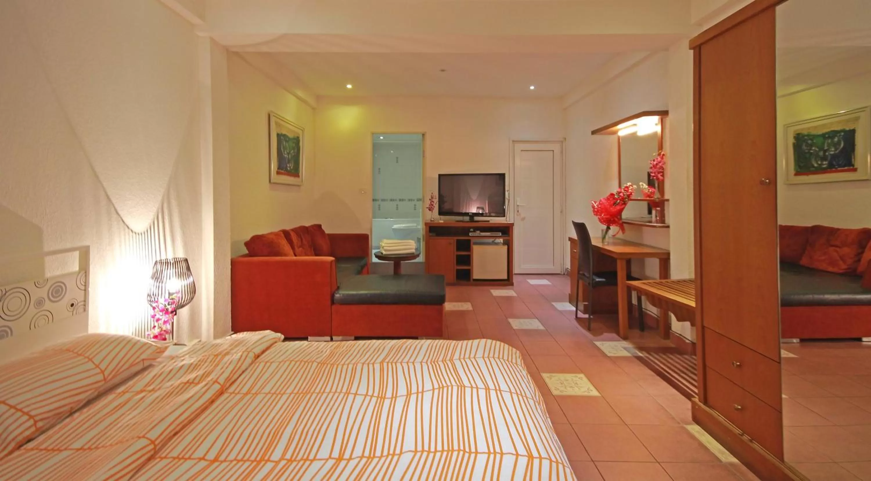 Bedroom in Swiss Food Restaurant and room for rent