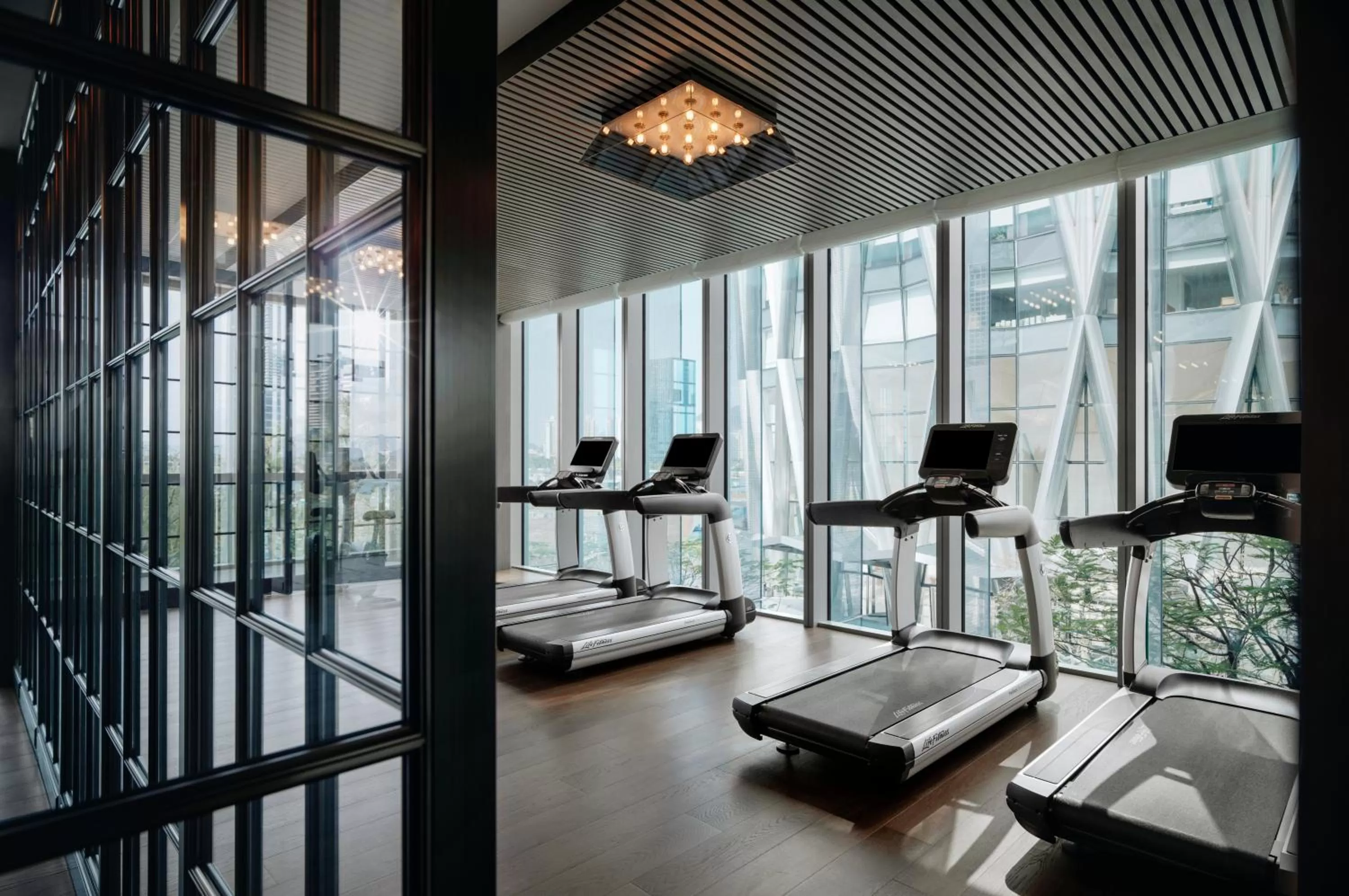 Fitness centre/facilities in Andaz Shenzhen Bay