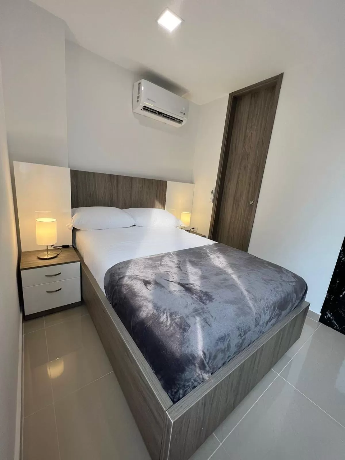 Photo of the whole room, Bed in Hotel boutique bussines center