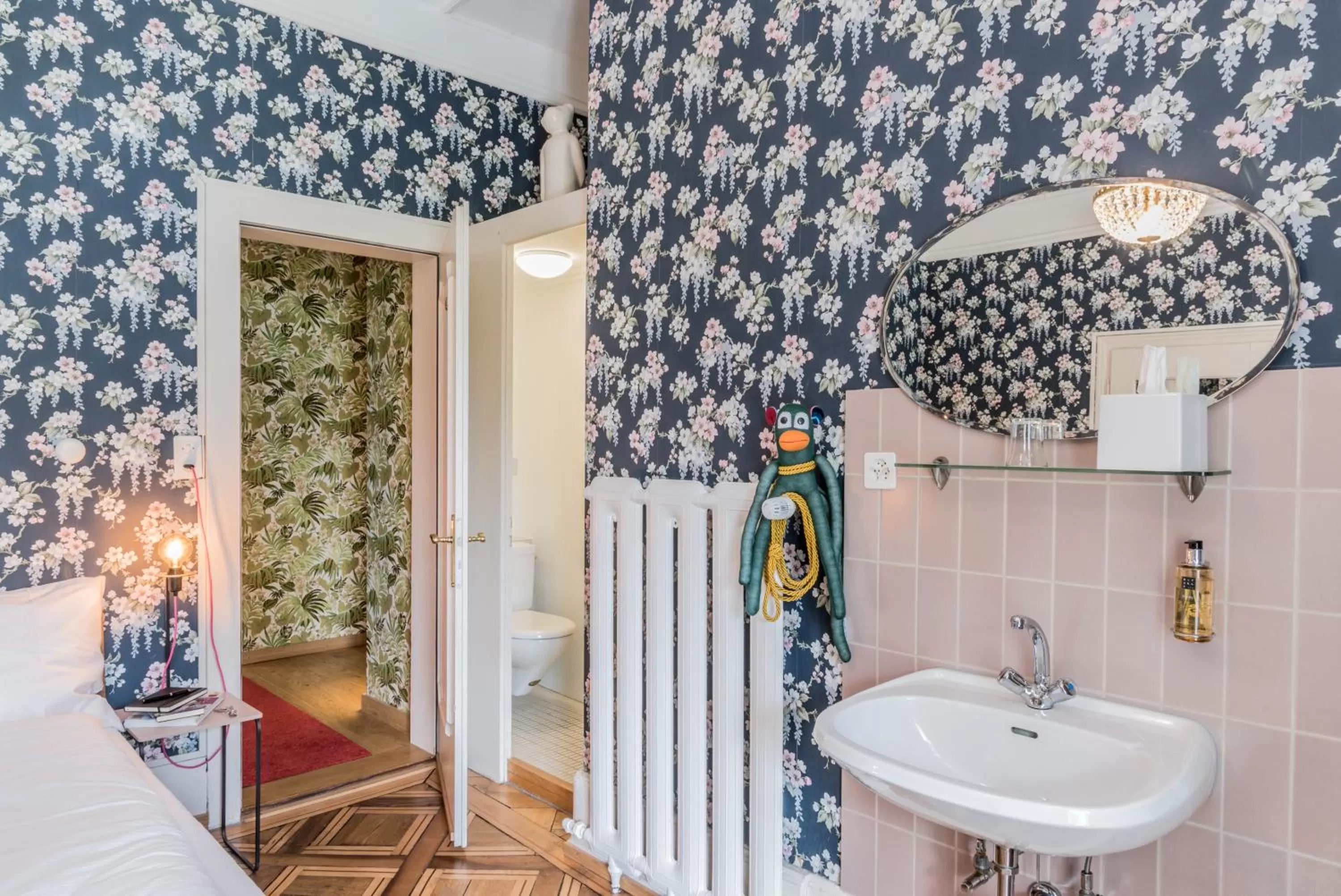 Toilet in Hotel Beau Séjour Lucerne