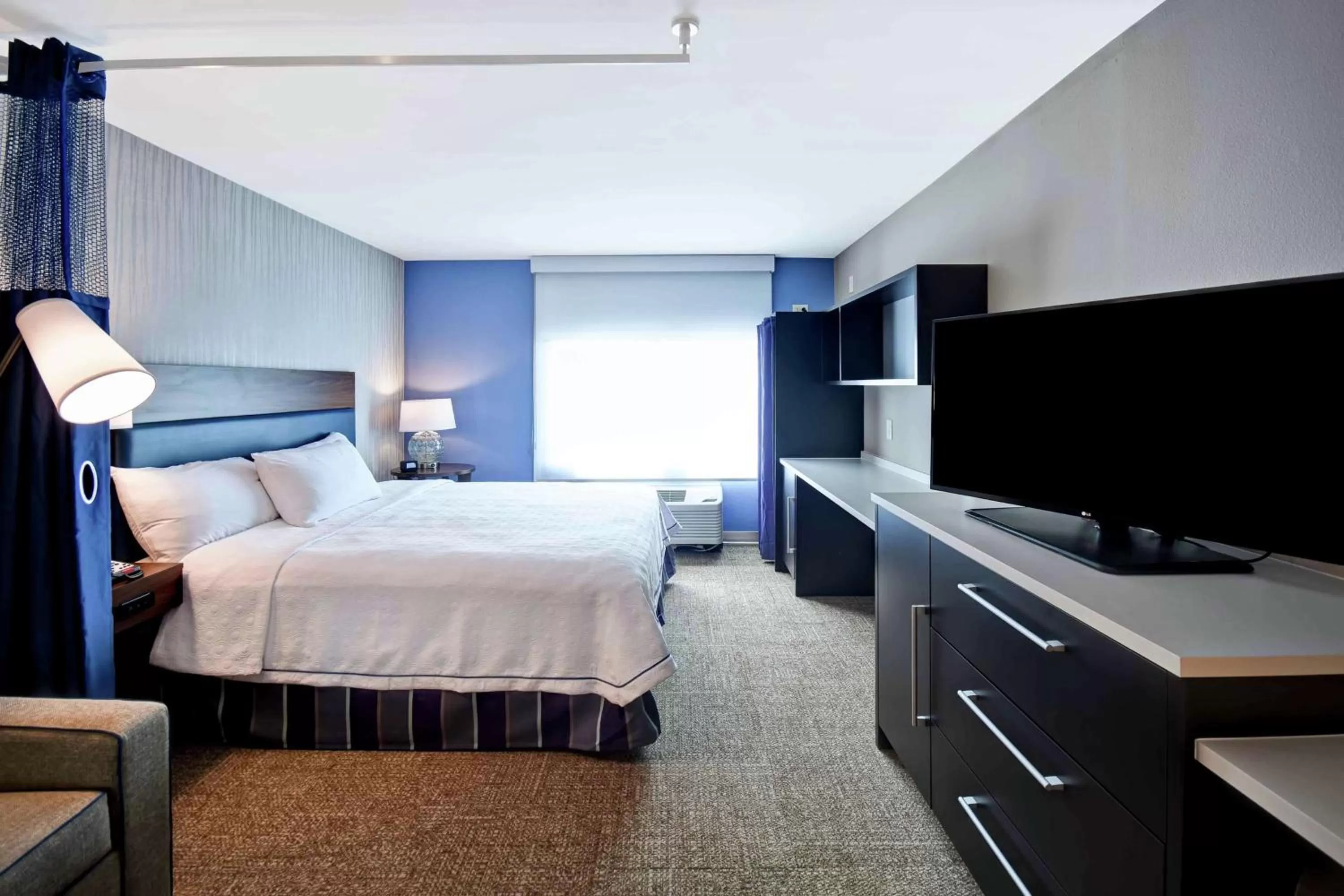 Bed in Home2 Suites by Hilton Atlanta Norcross